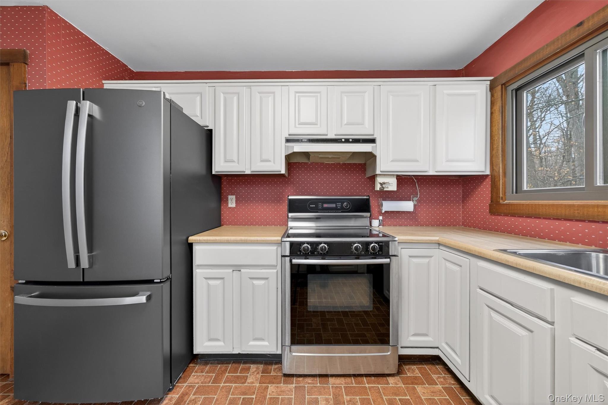 9 Kings Point Lane Out of NYC Washingtonville, NY 10992