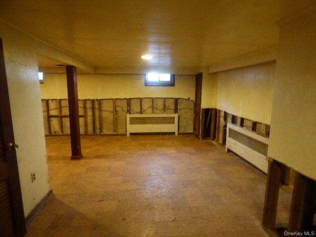 35 Gardner Avenue Hicksville Hicksville, NY 11801