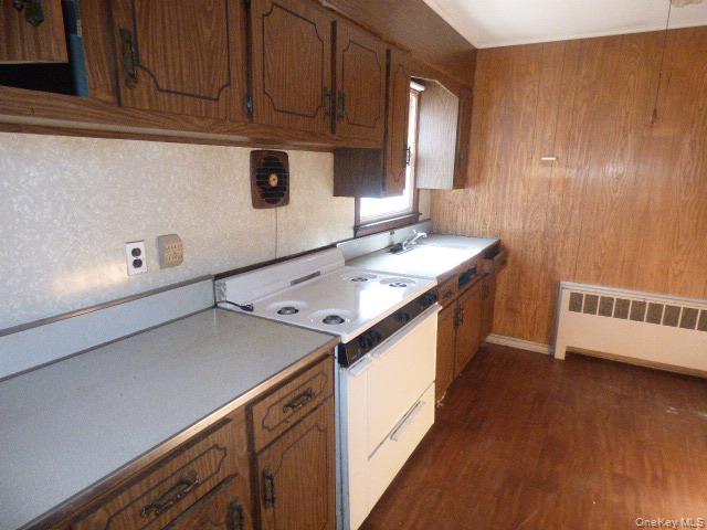 35 Gardner Avenue Hicksville Hicksville, NY 11801