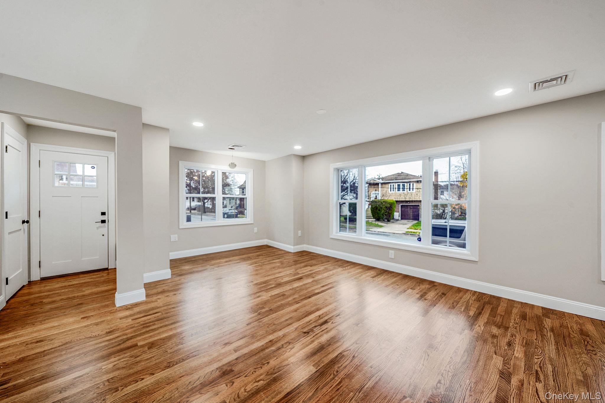 2929 Yale Place Baldwin Baldwin, NY 11510