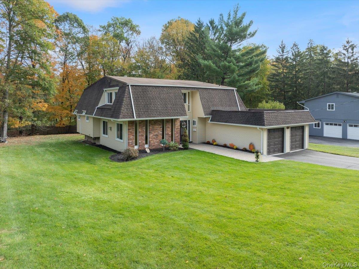 107 Tennyson Drive Out of NYC Nanuet, NY 10954