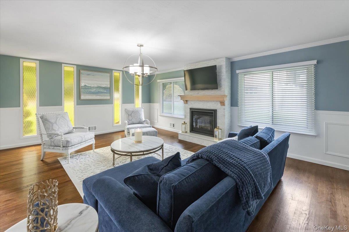 107 Tennyson Drive Out of NYC Nanuet, NY 10954