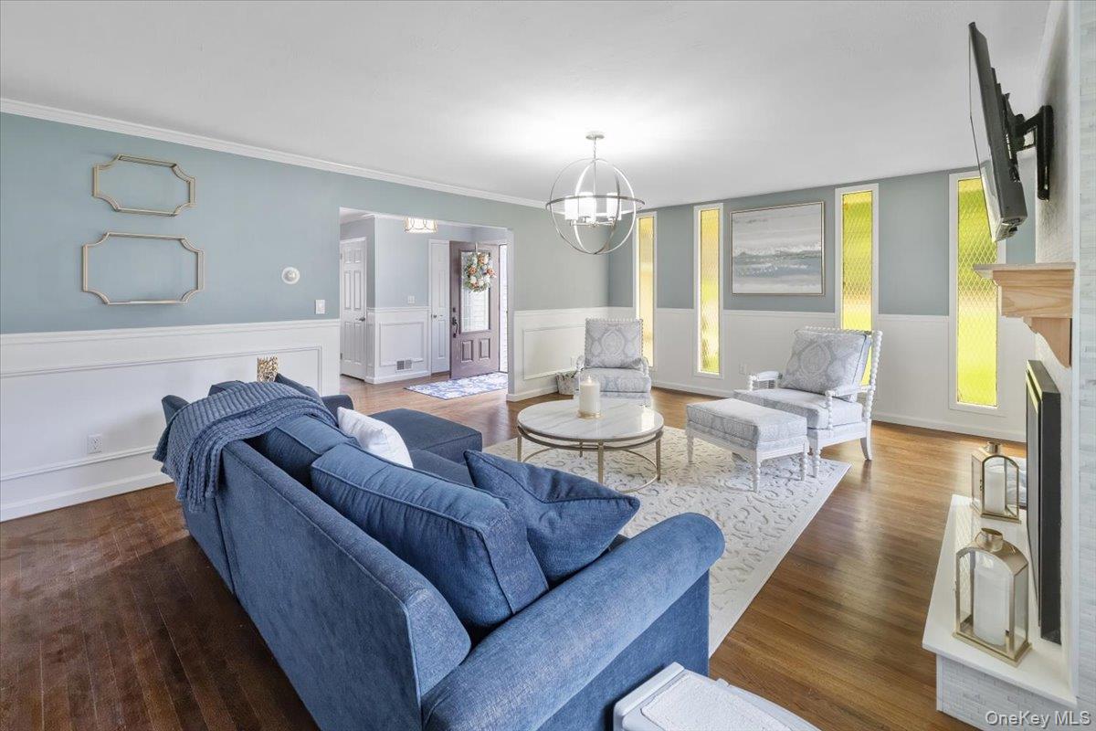 107 Tennyson Drive Out of NYC Nanuet, NY 10954