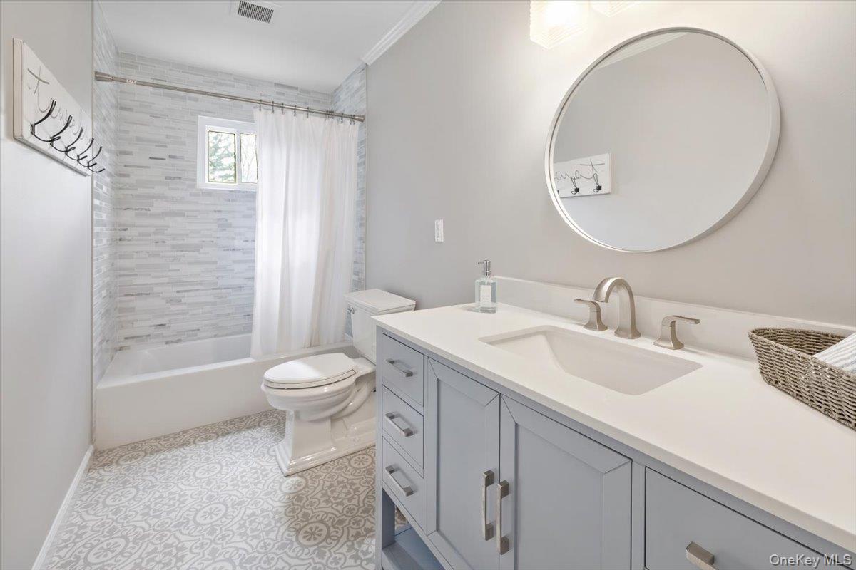 107 Tennyson Drive Out of NYC Nanuet, NY 10954