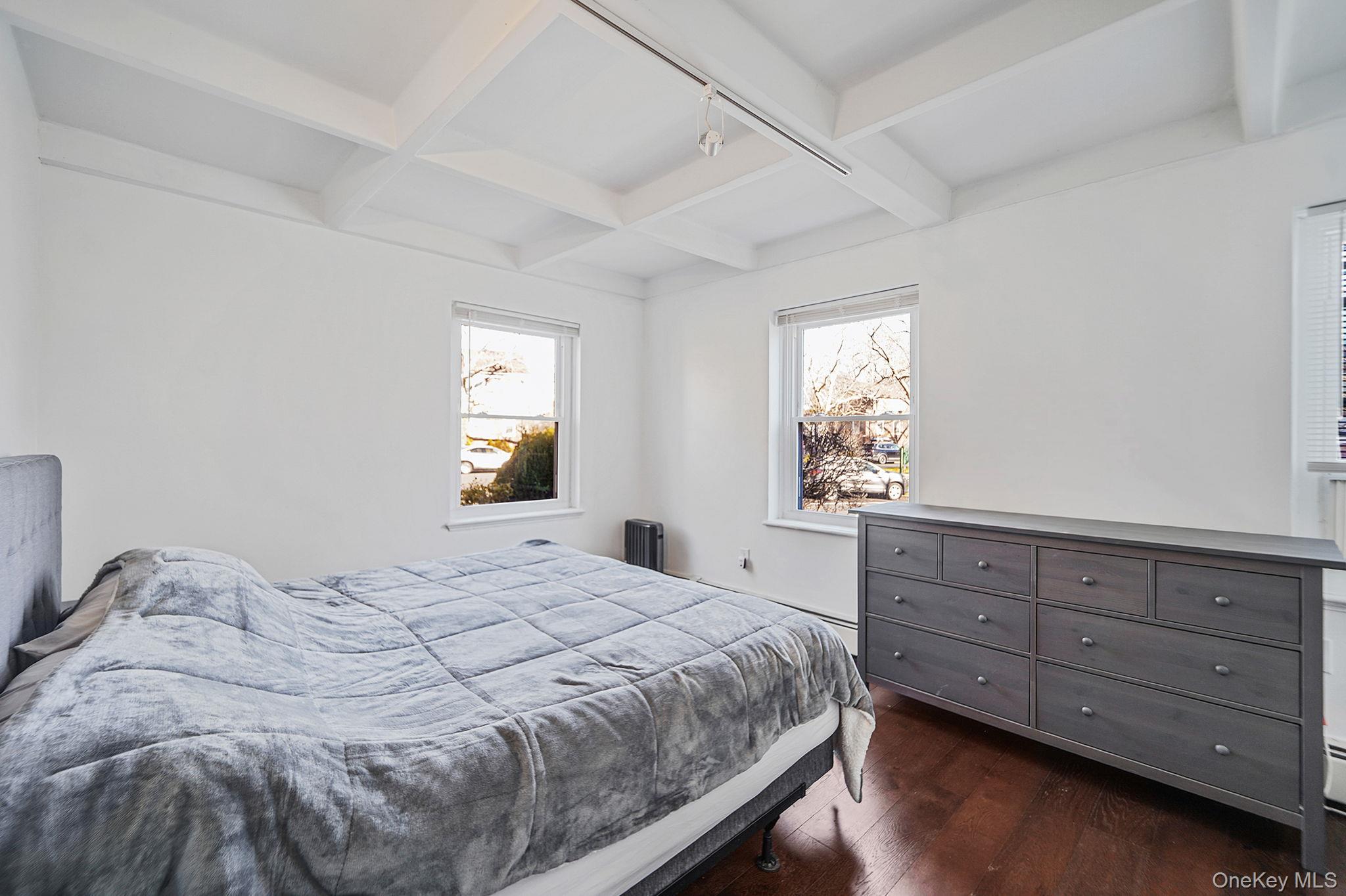 144-66 Village Road 75-D Briarwood Briarwood, NY 11435