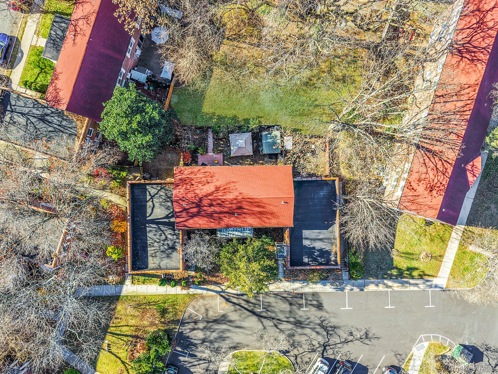 144-66 Village Road 75-D Briarwood Briarwood, NY 11435