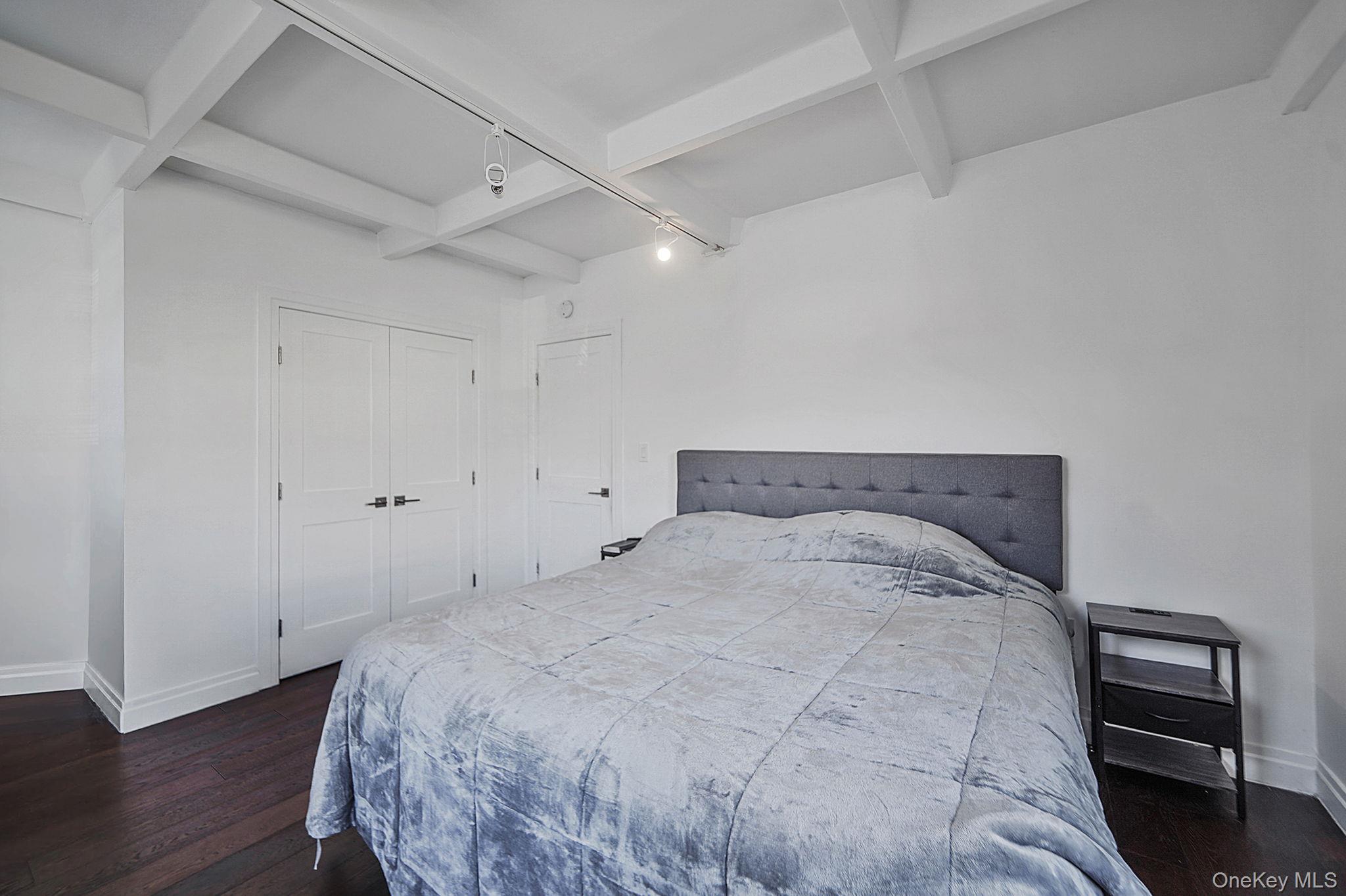 144-66 Village Road 75-D Briarwood Briarwood, NY 11435