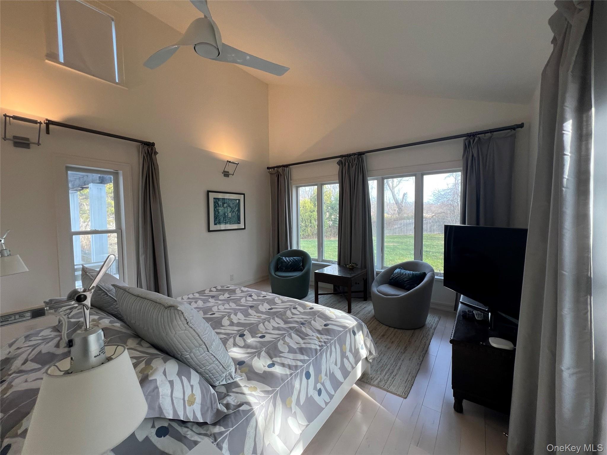 42 N Menantic Road Shelter Island Shelter Island, NY 11964