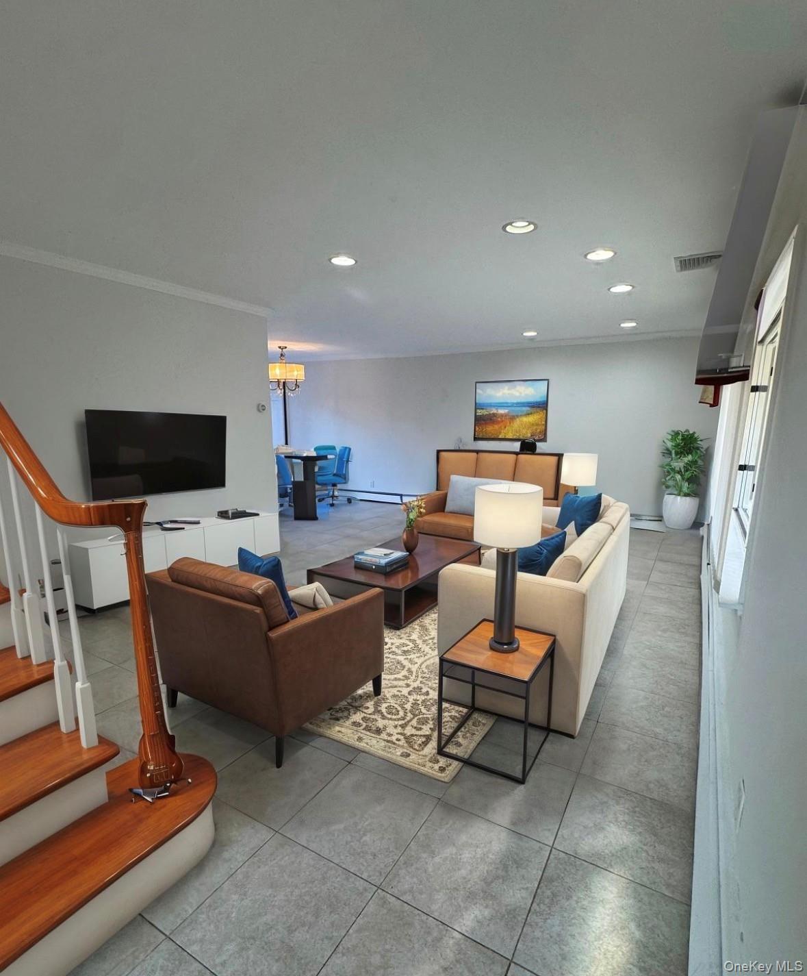 12 Chadwick Road Great Neck Great Neck, NY 11023