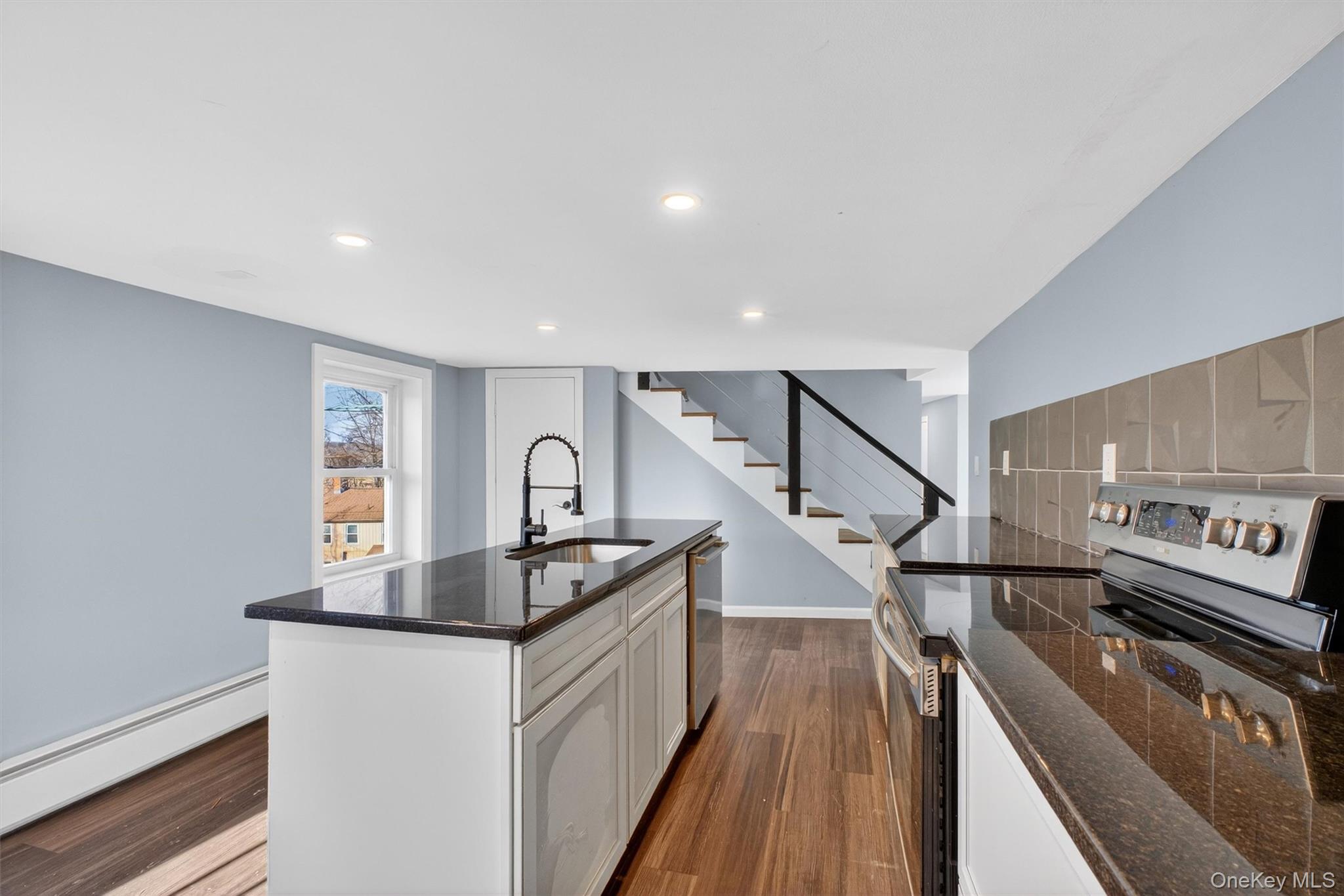 27 Spruce Street Out of NYC Poughkeepsie, NY 12601