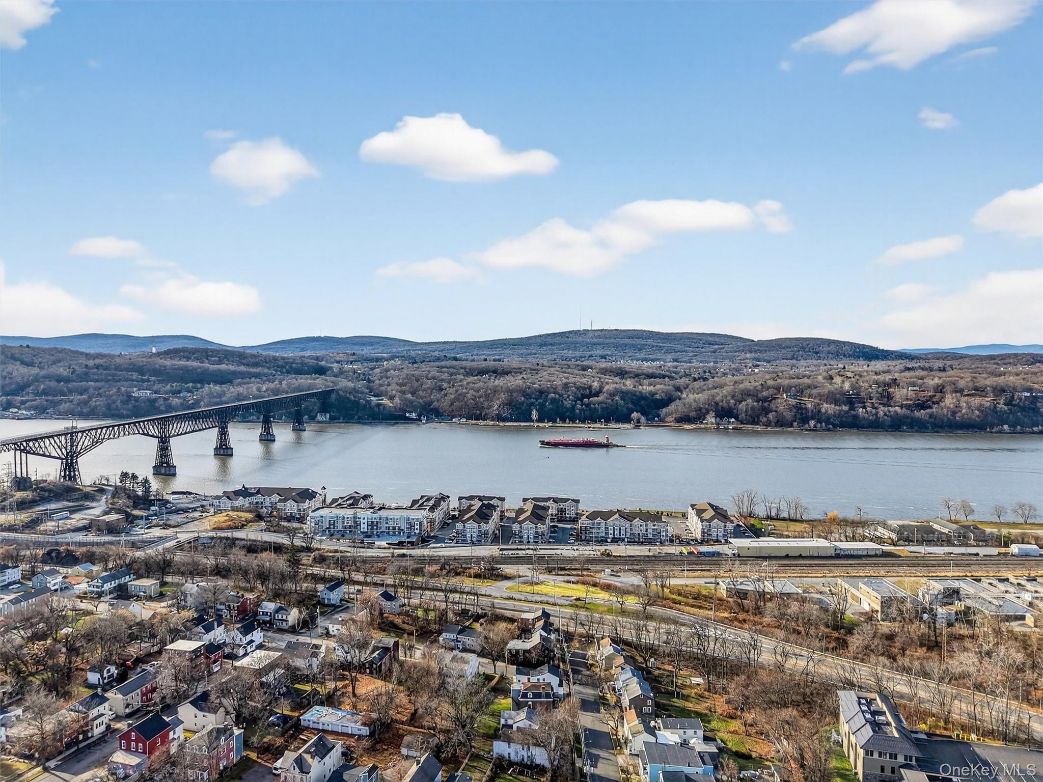 27 Spruce Street Out of NYC Poughkeepsie, NY 12601