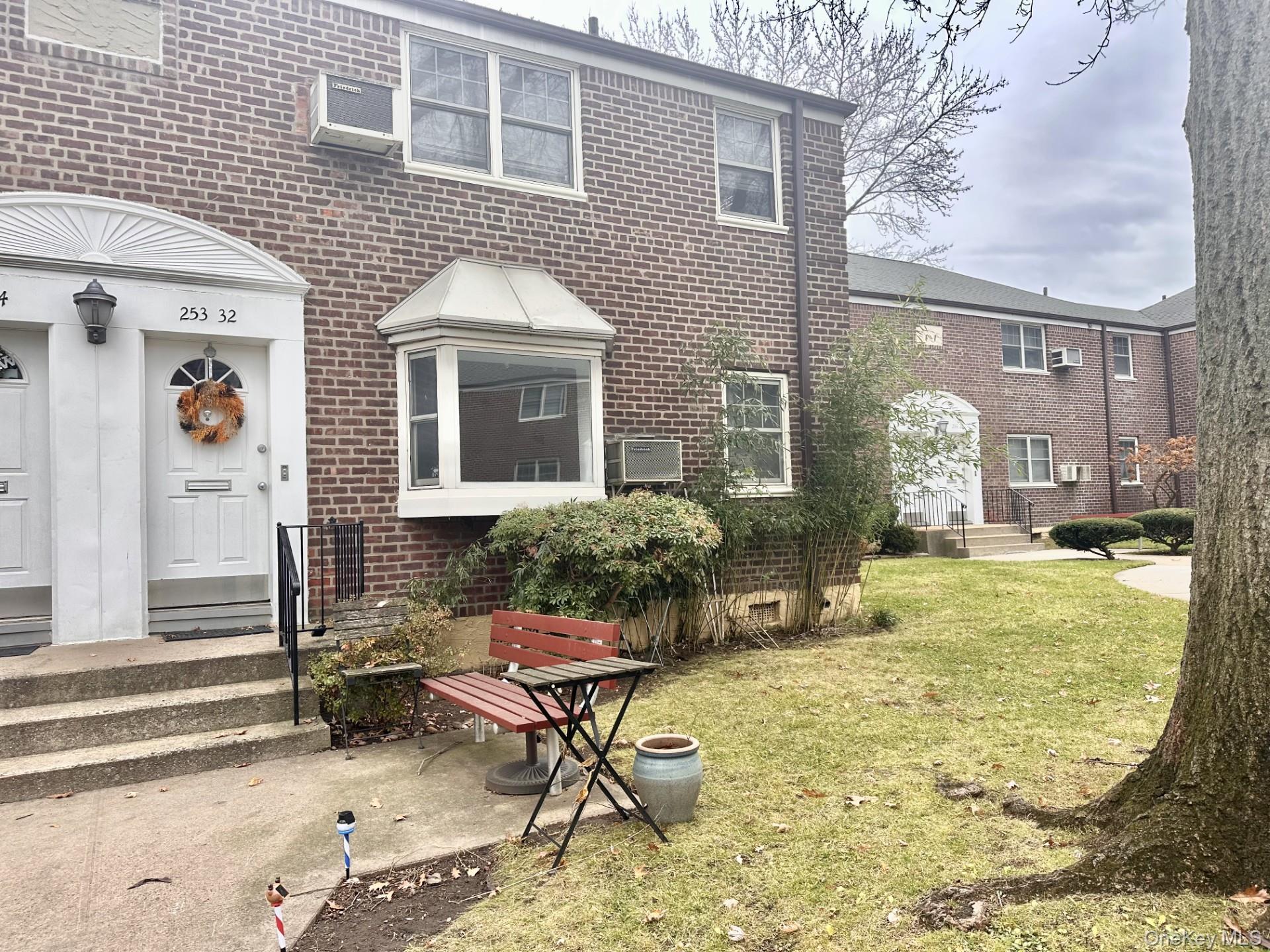 253-32 61st Avenue 1 Little Neck Little Neck, NY 11362