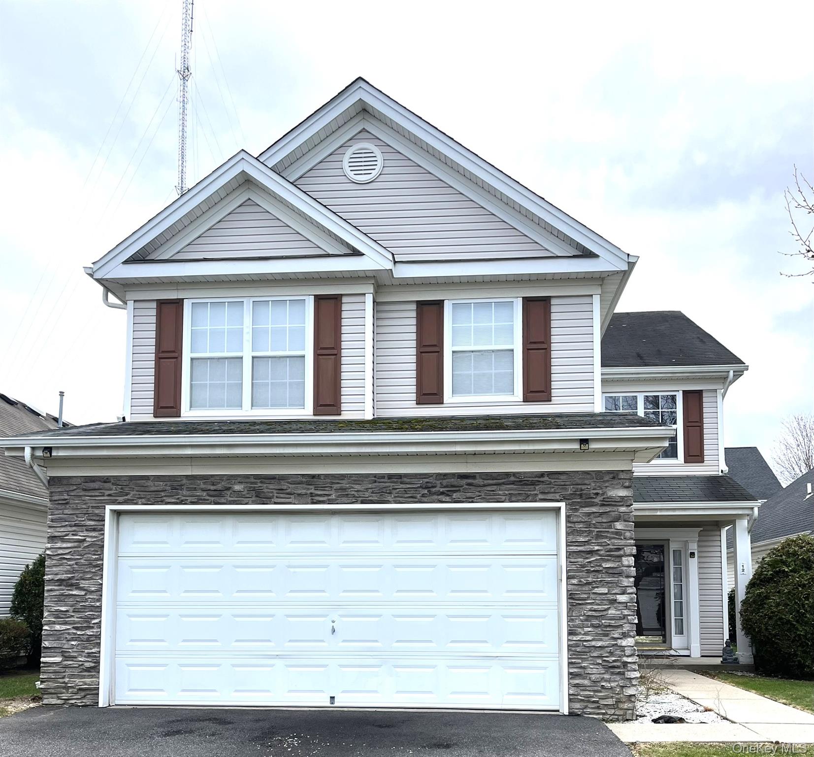 12 Sophia Drive Middle Island Middle Island, NY 11953