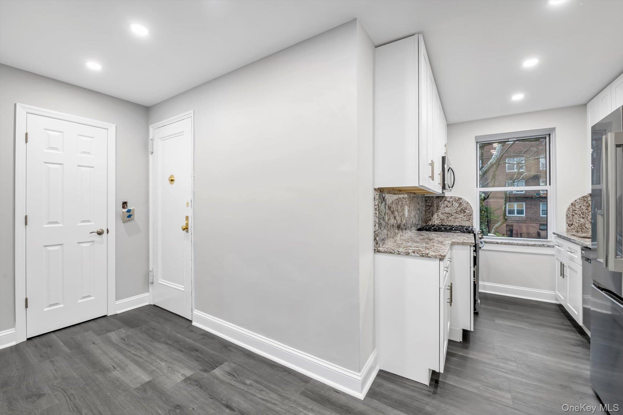 79-06 Main Street 2-J Flushing Flushing, NY 11367