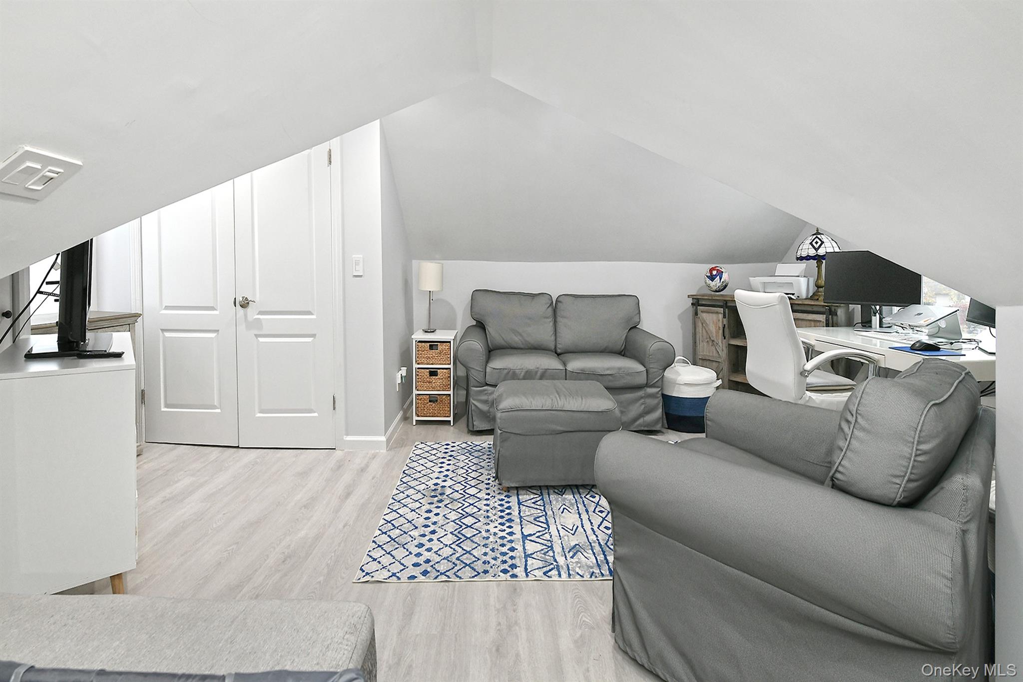 2704 Beach Drive Merrick Merrick, NY 11566