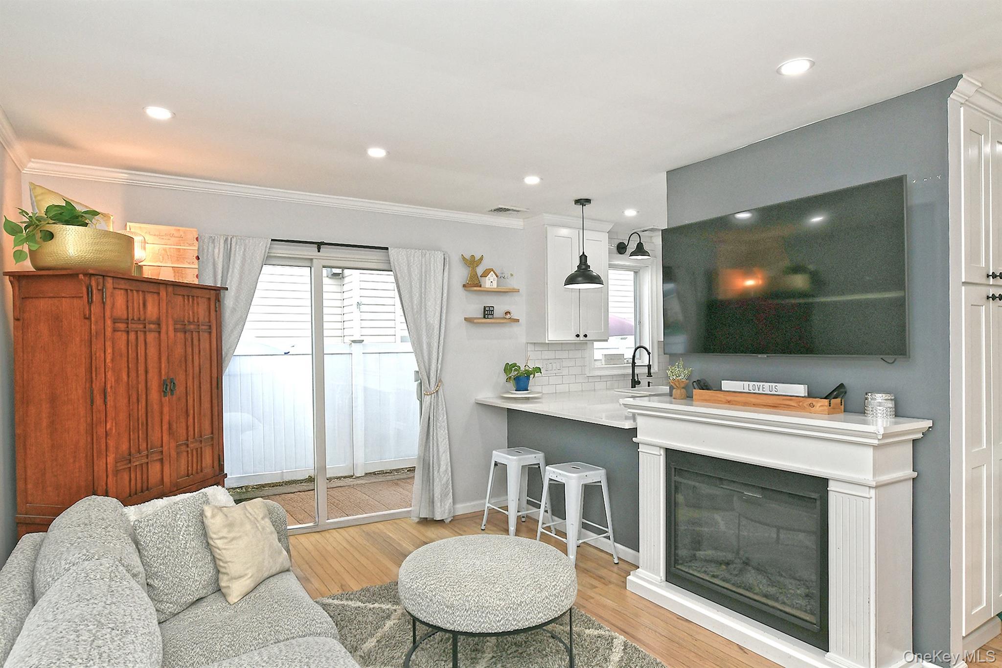 2704 Beach Drive Merrick Merrick, NY 11566