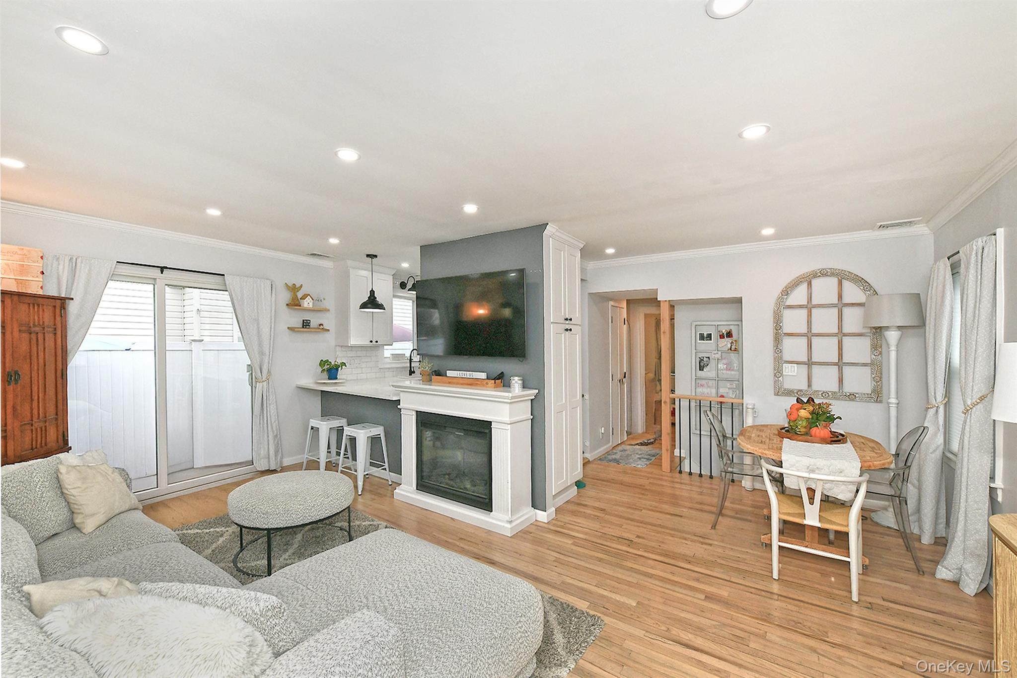 2704 Beach Drive Merrick Merrick, NY 11566