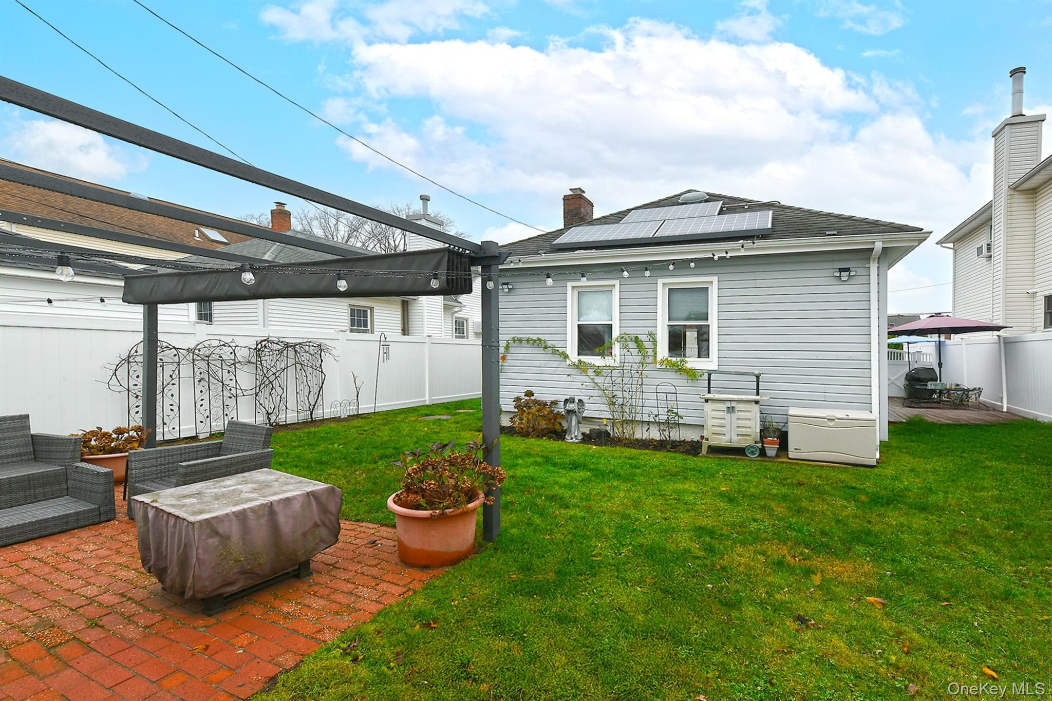 2704 Beach Drive Merrick Merrick, NY 11566