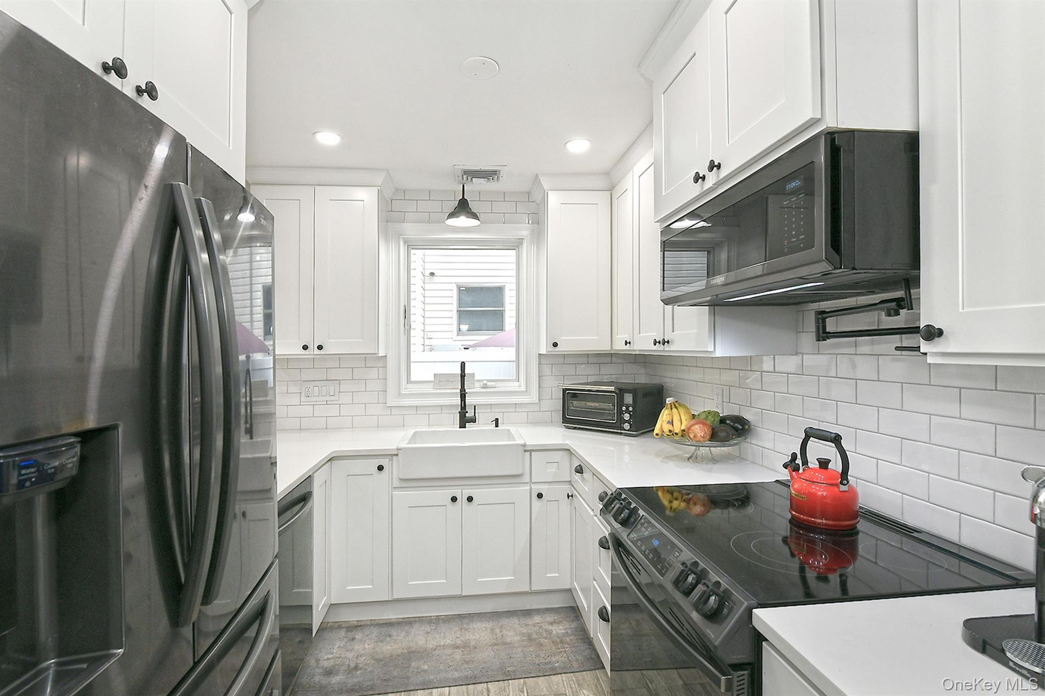 2704 Beach Drive Merrick Merrick, NY 11566