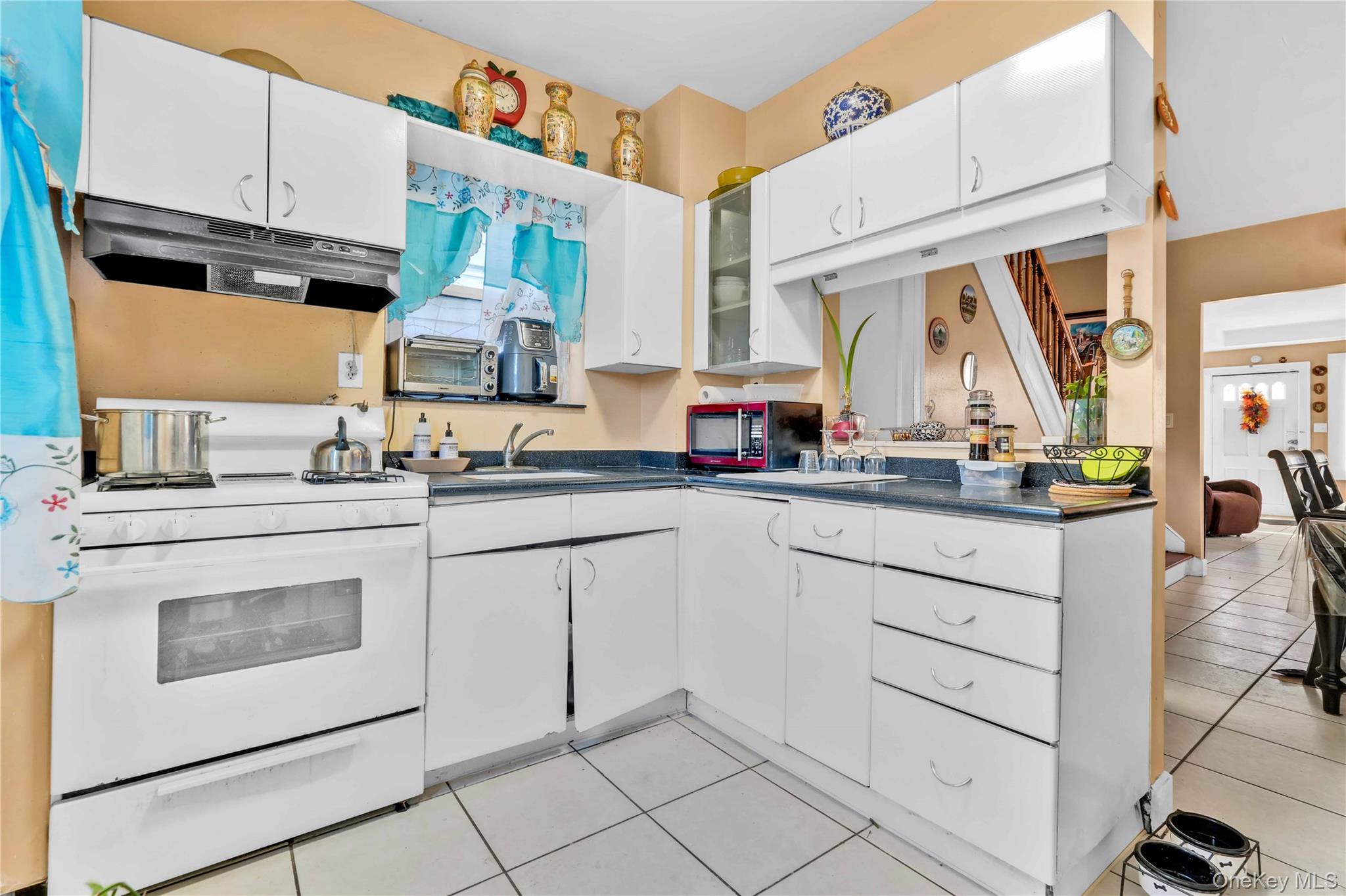 26-26 94th Street East Elmhurst East Elmhurst, NY 11369