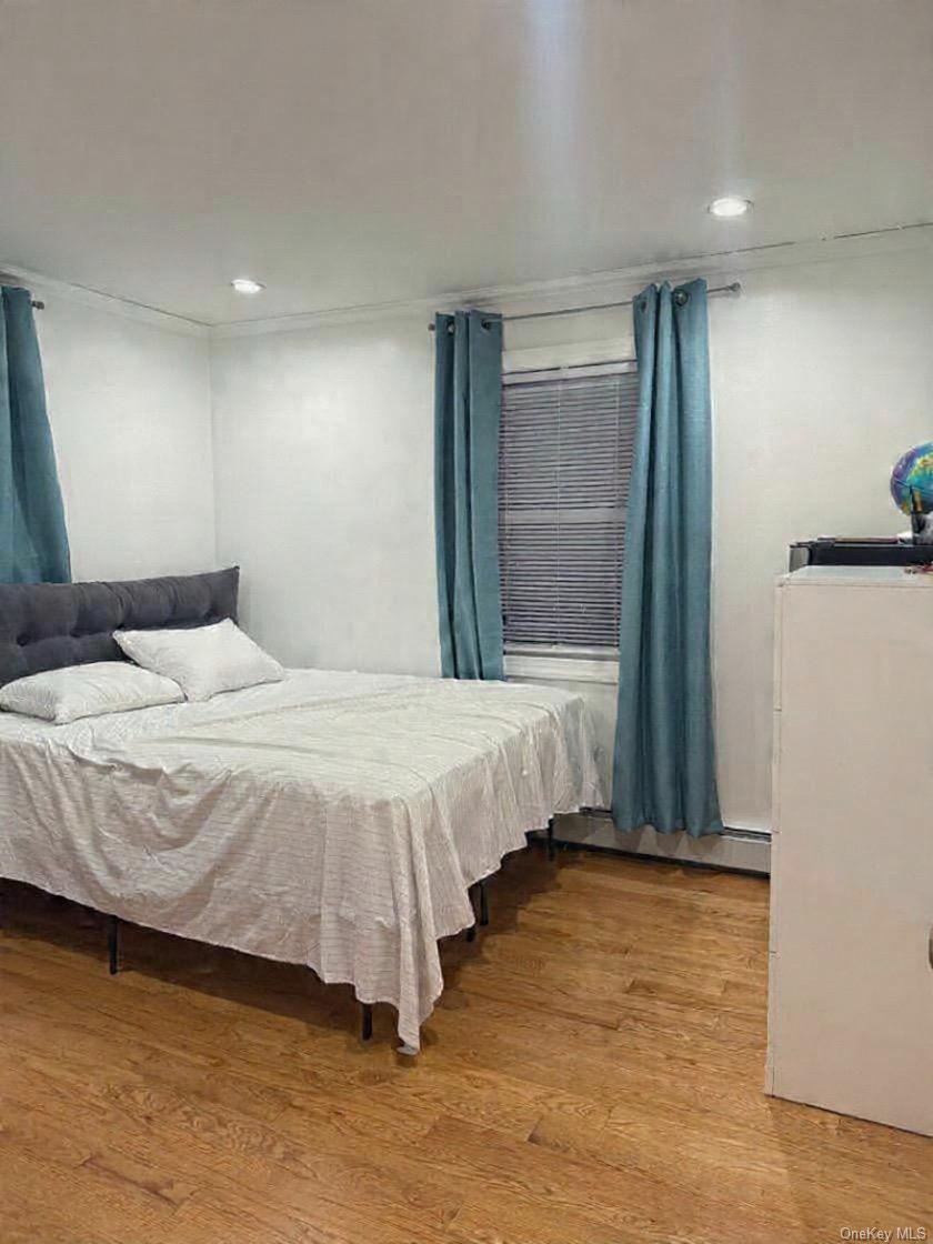 19456 114th Road Saint Albans Saint Albans, NY 11412