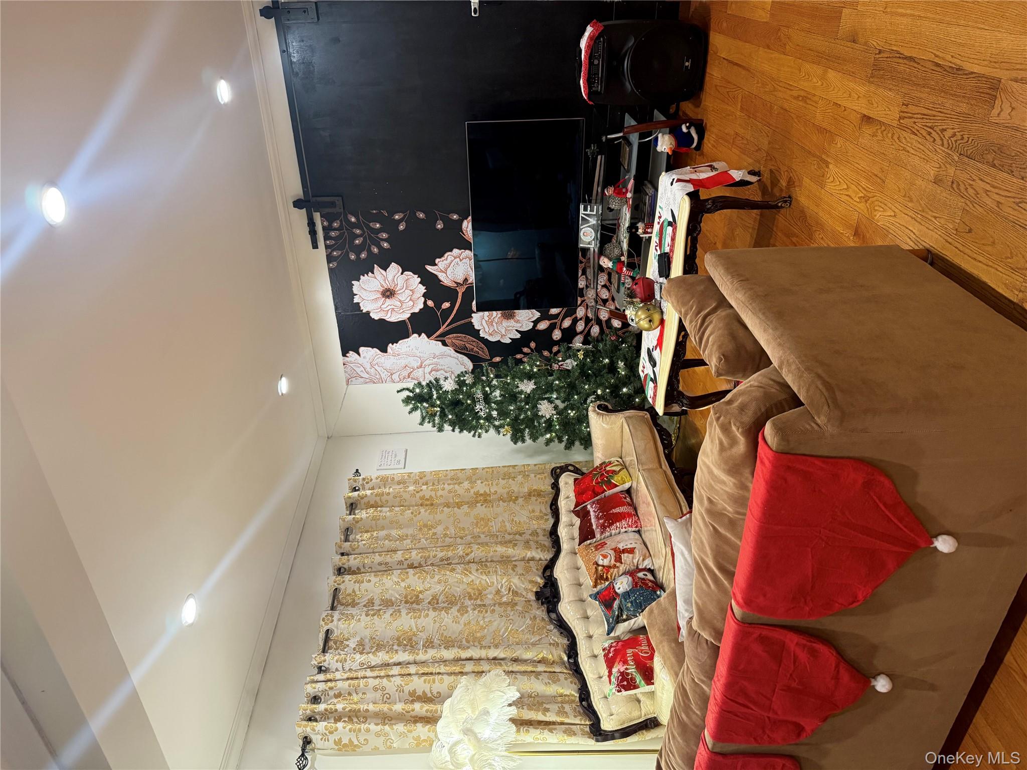 19456 114th Road Saint Albans Saint Albans, NY 11412