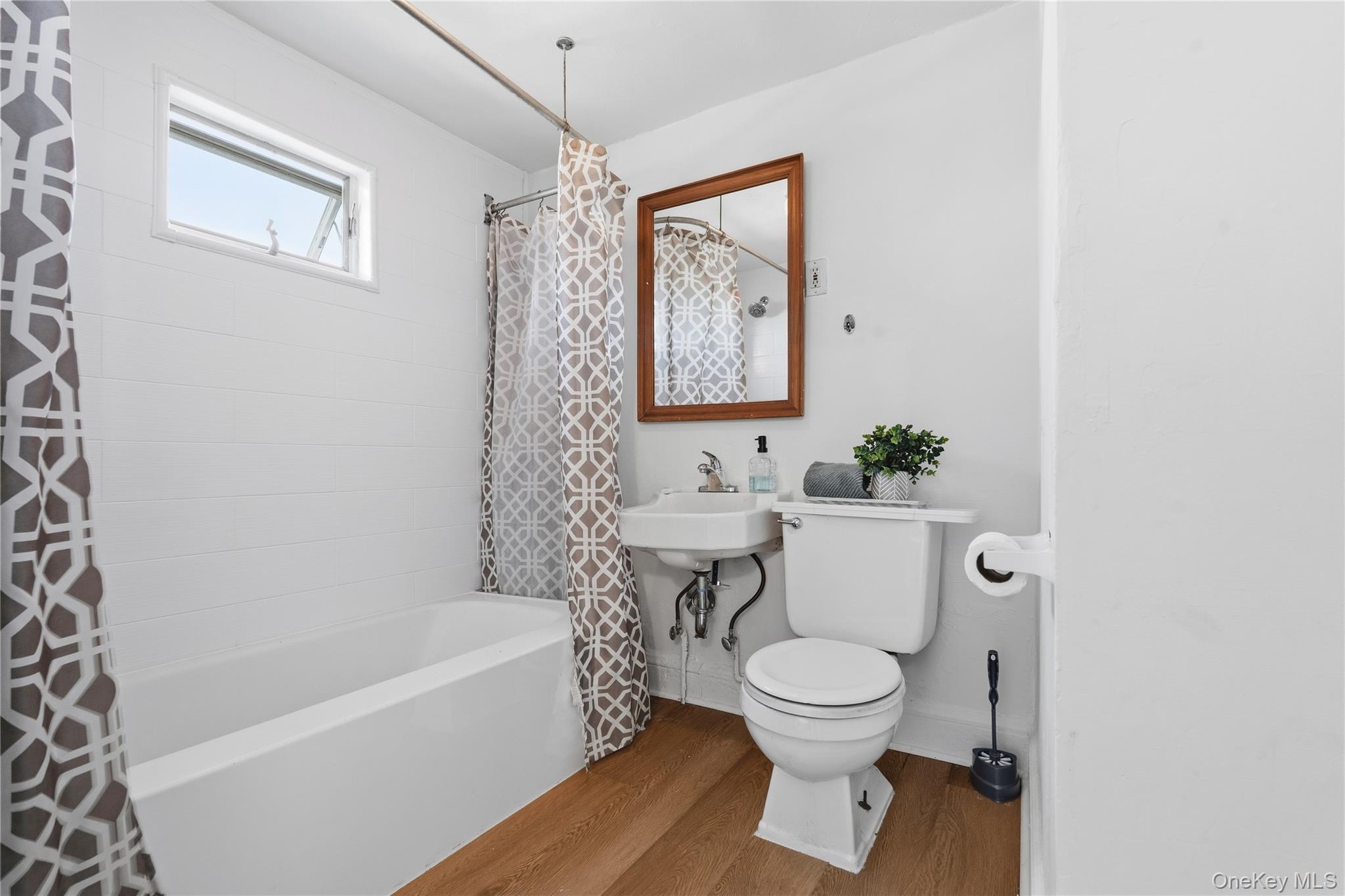 226 Fourth Avenue Pelham Pelham, NY 10803