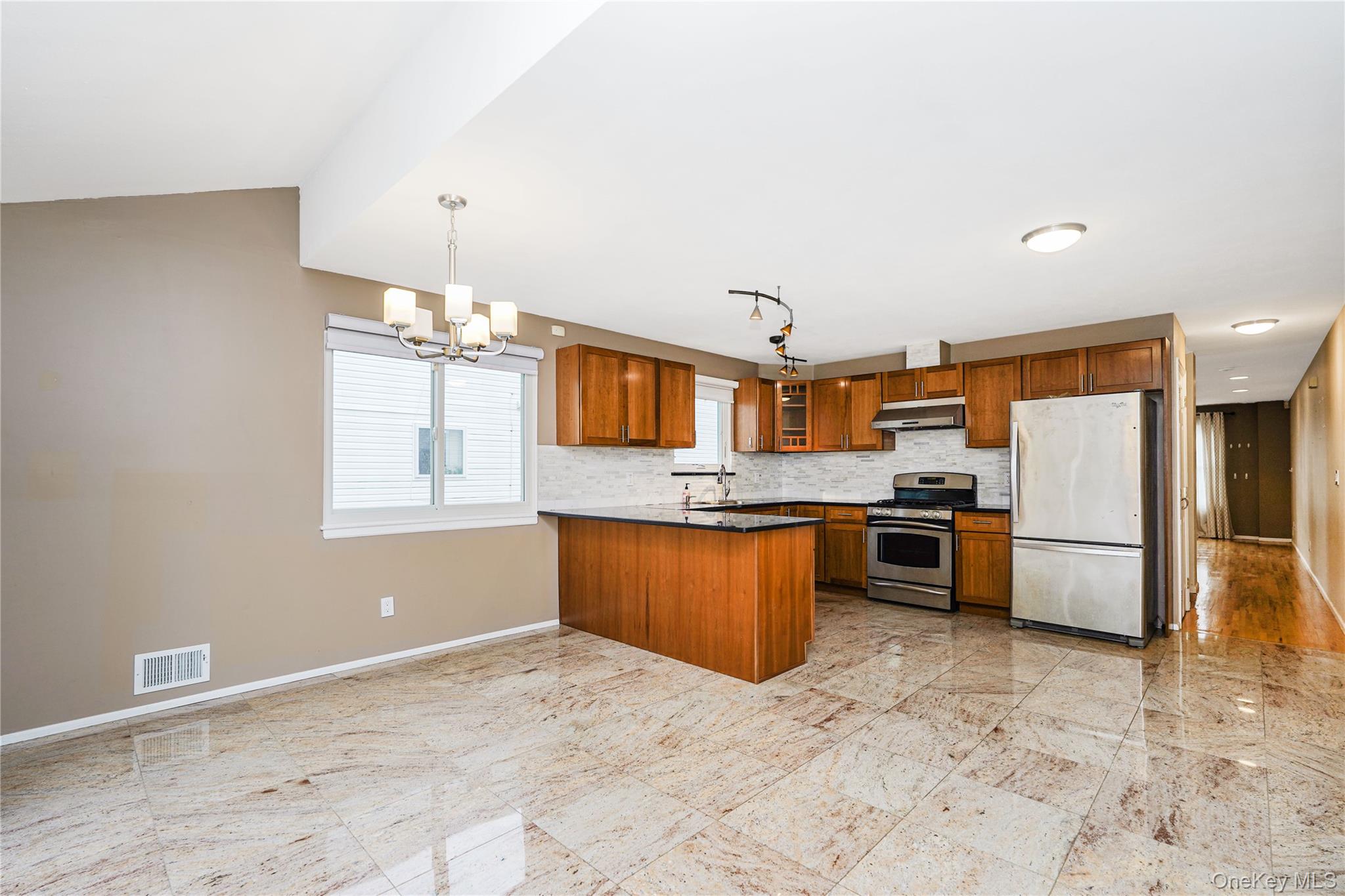 111 Elmbank Street Out of NYC Staten Island, NY 10312