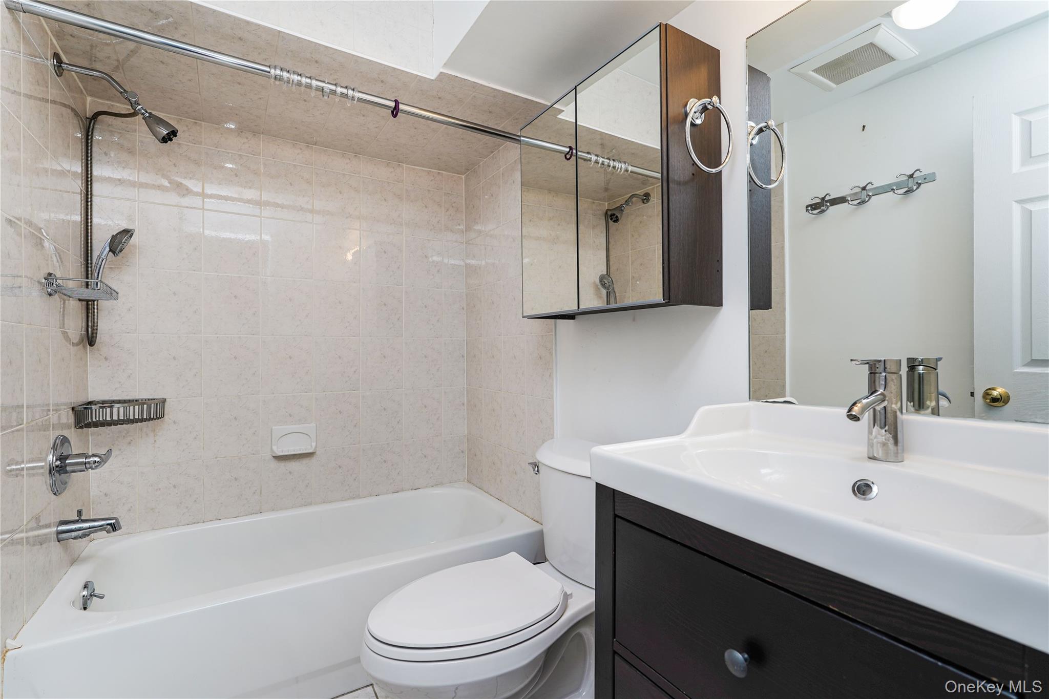 111 Elmbank Street Out of NYC Staten Island, NY 10312