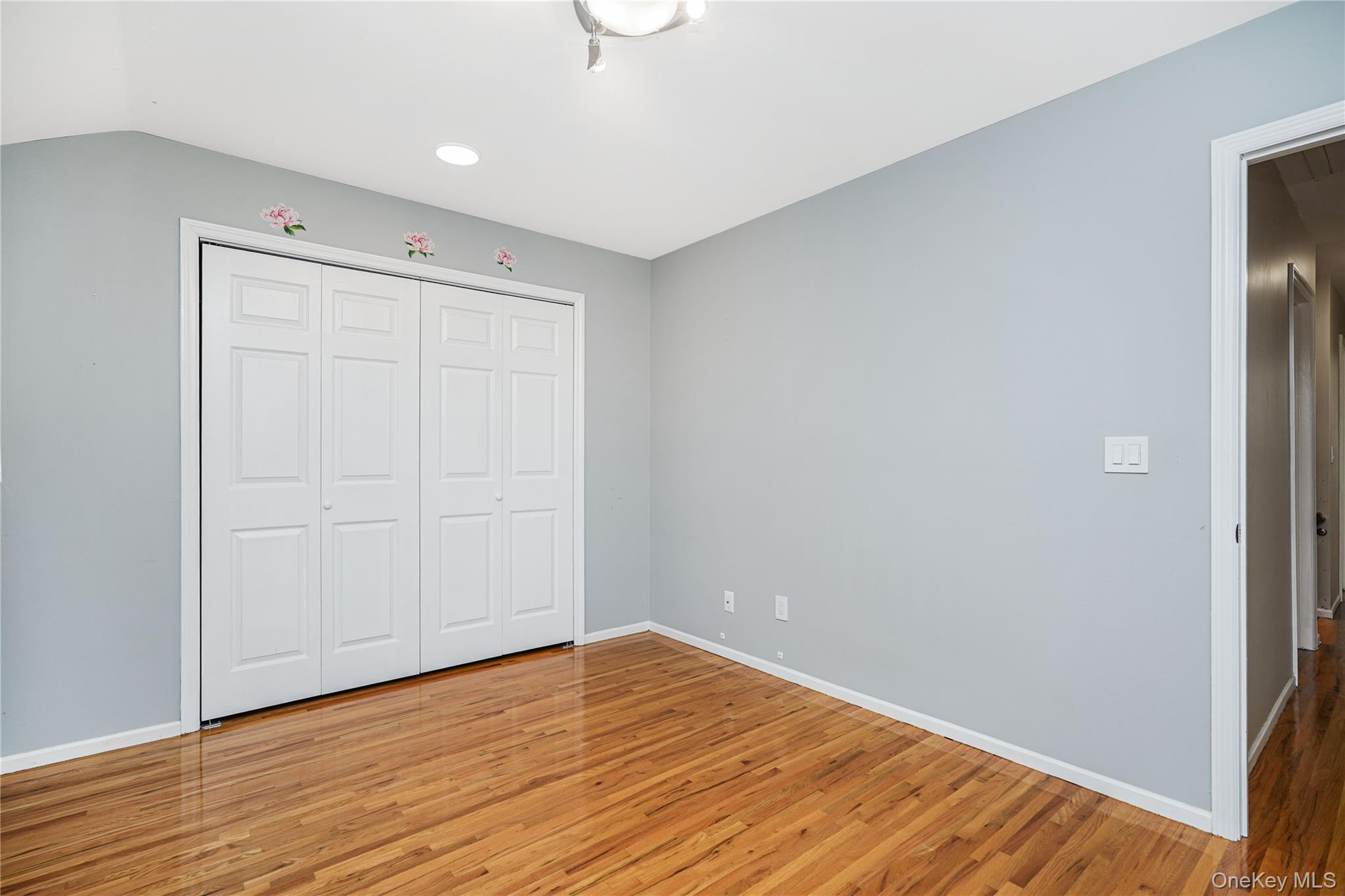 111 Elmbank Street Out of NYC Staten Island, NY 10312