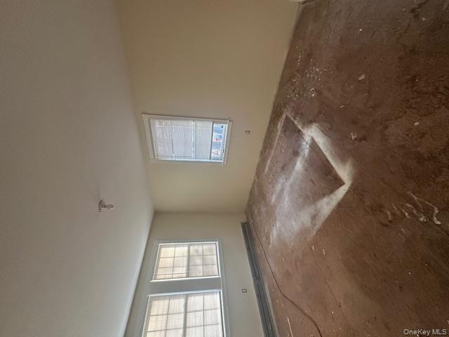 147 Pauls Path Coram Coram, NY 11727