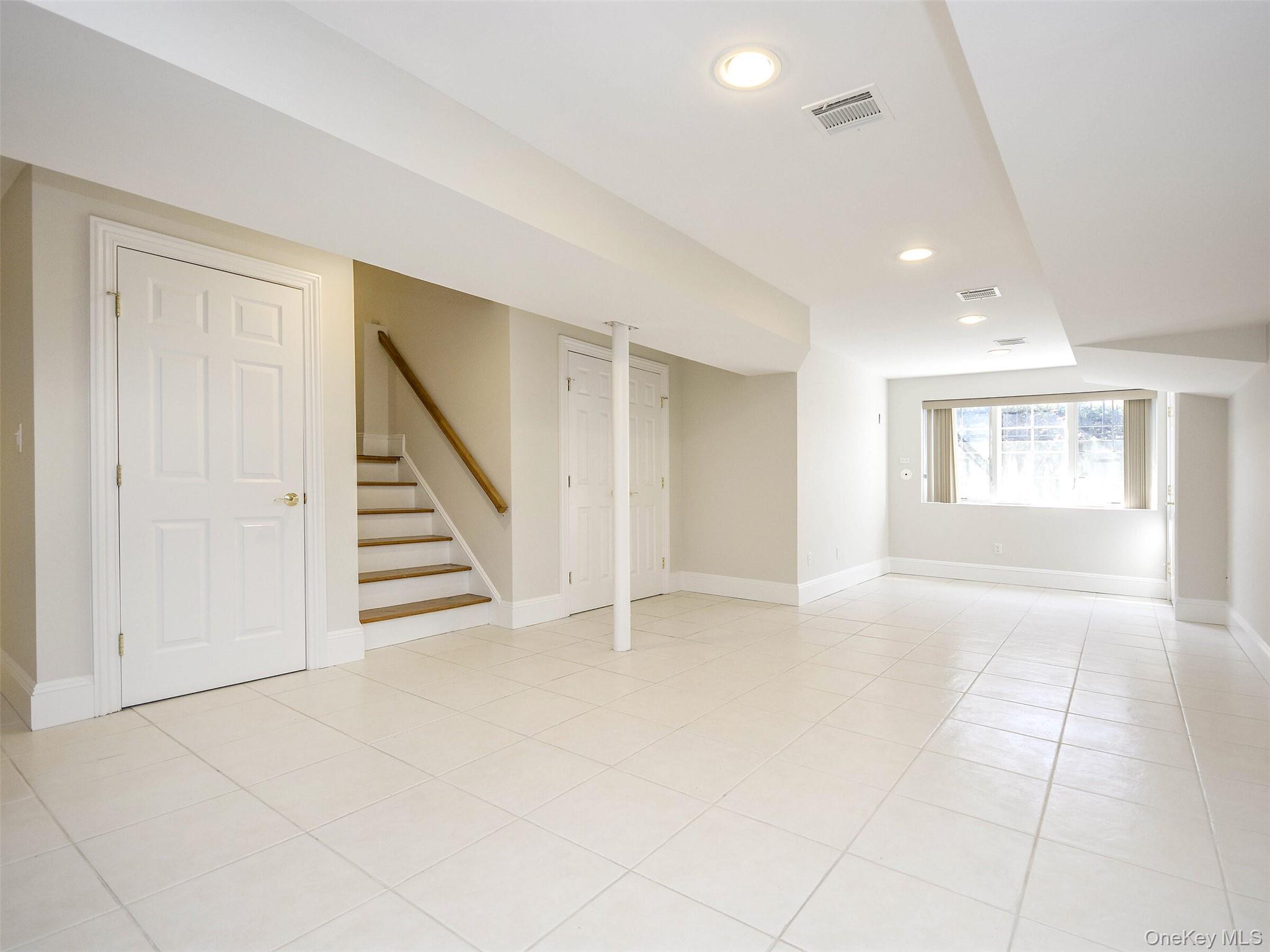 24B Sintsink Dr W Port Washington Port Washington, NY 11050