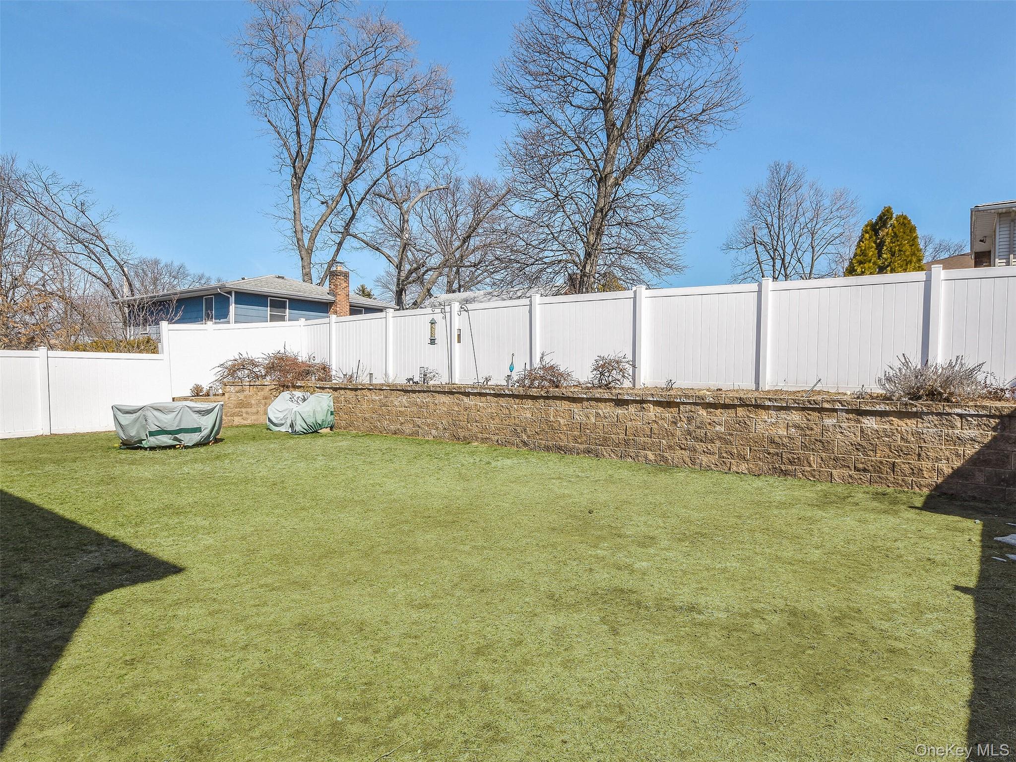 24B Sintsink Dr W Port Washington Port Washington, NY 11050