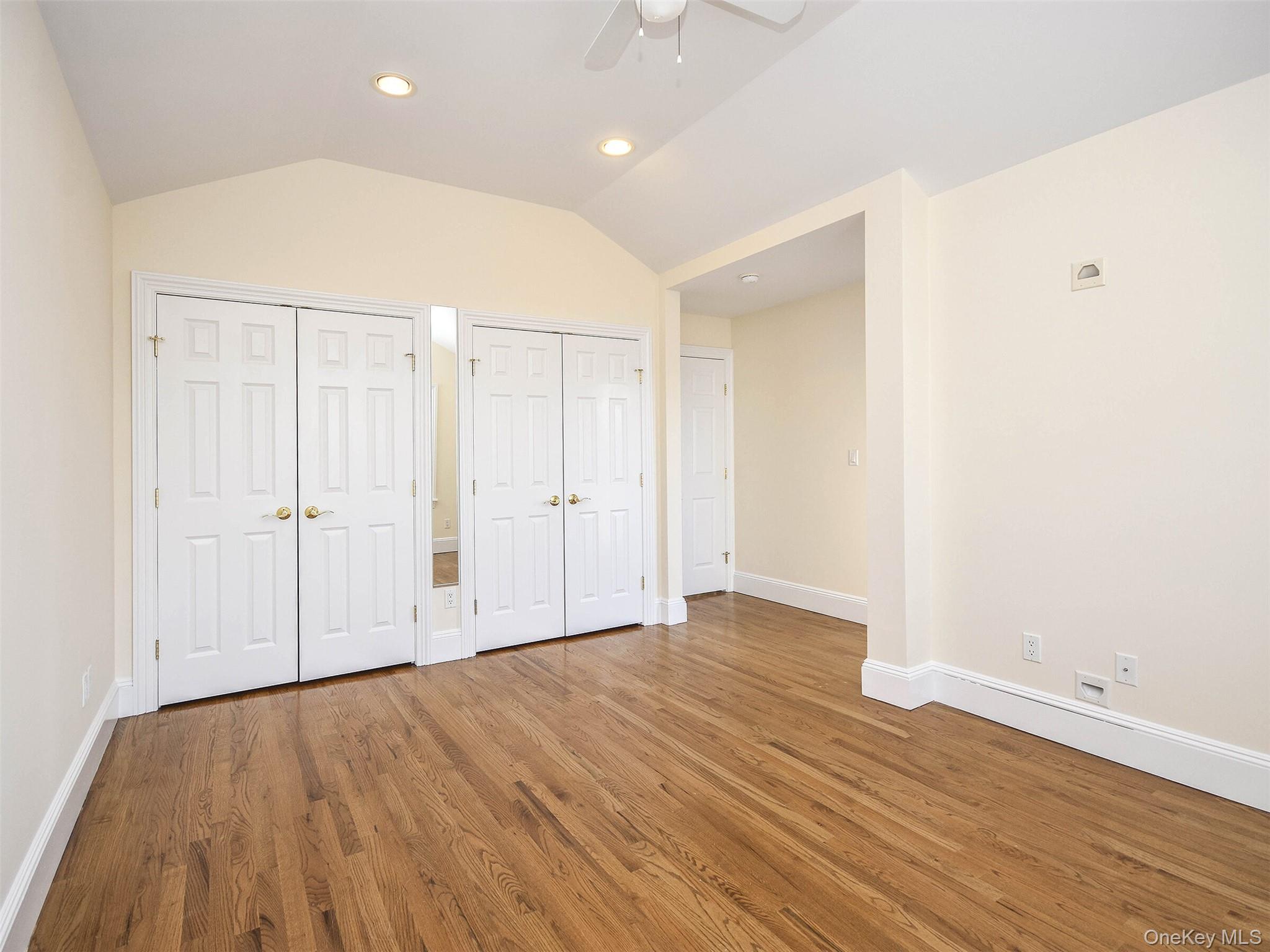 24B Sintsink Dr W Port Washington Port Washington, NY 11050