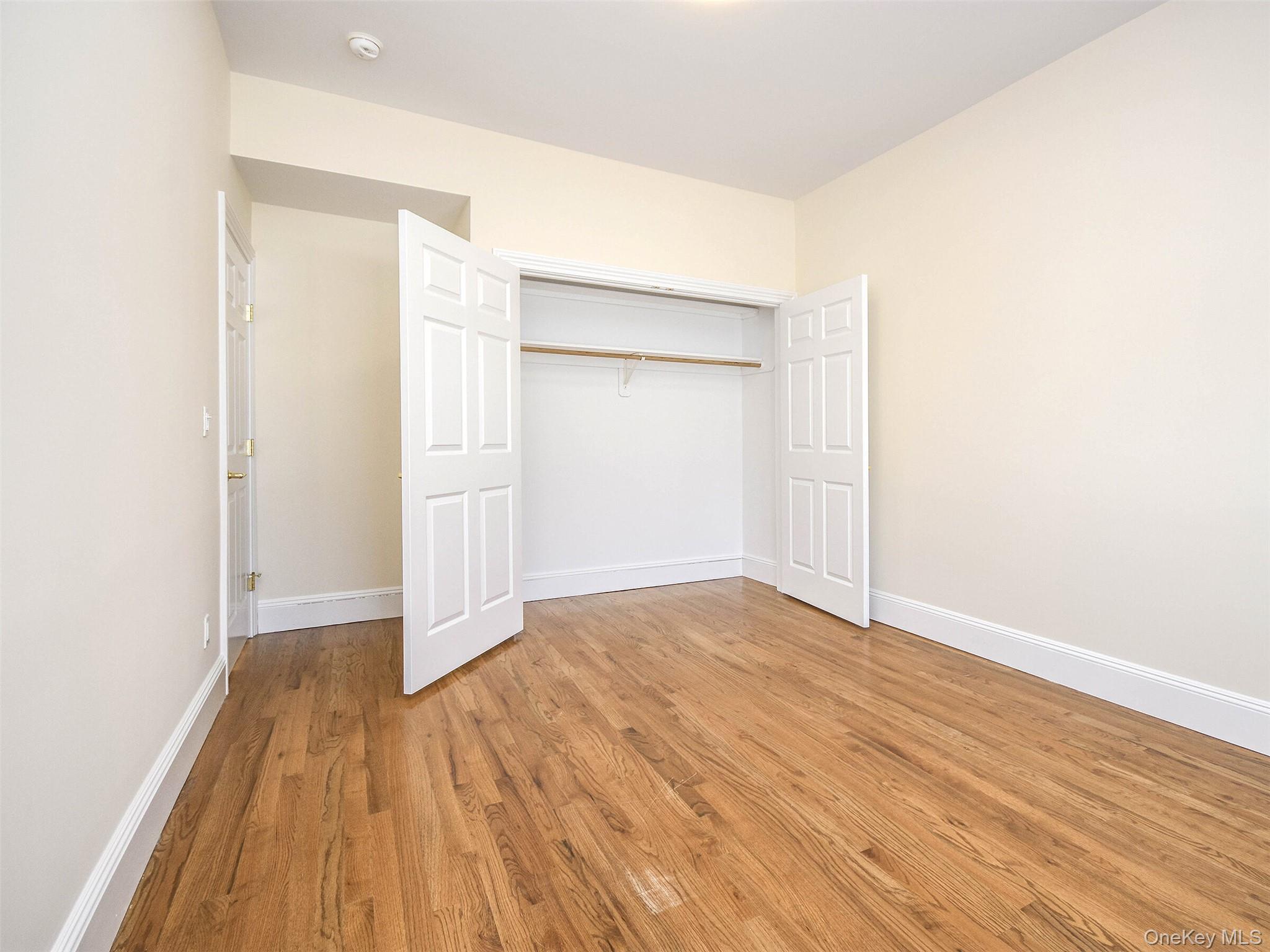 24B Sintsink Dr W Port Washington Port Washington, NY 11050