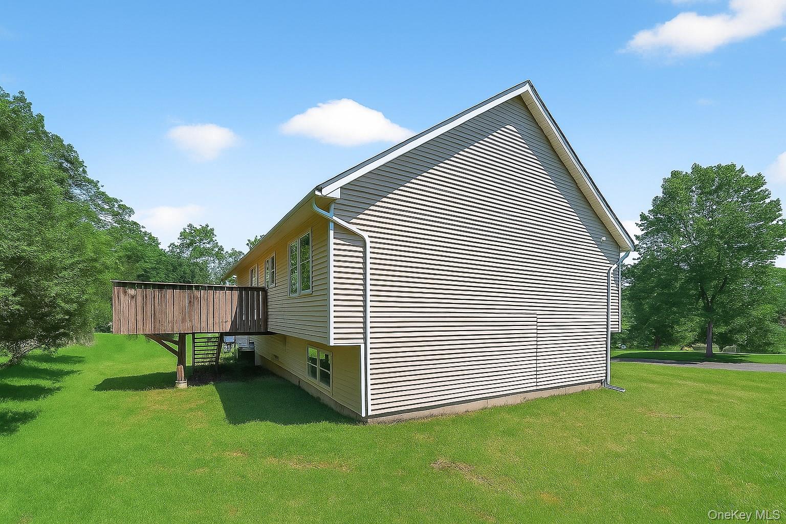 18 Fordham Lane Out of NYC Highland Mills, NY 10930