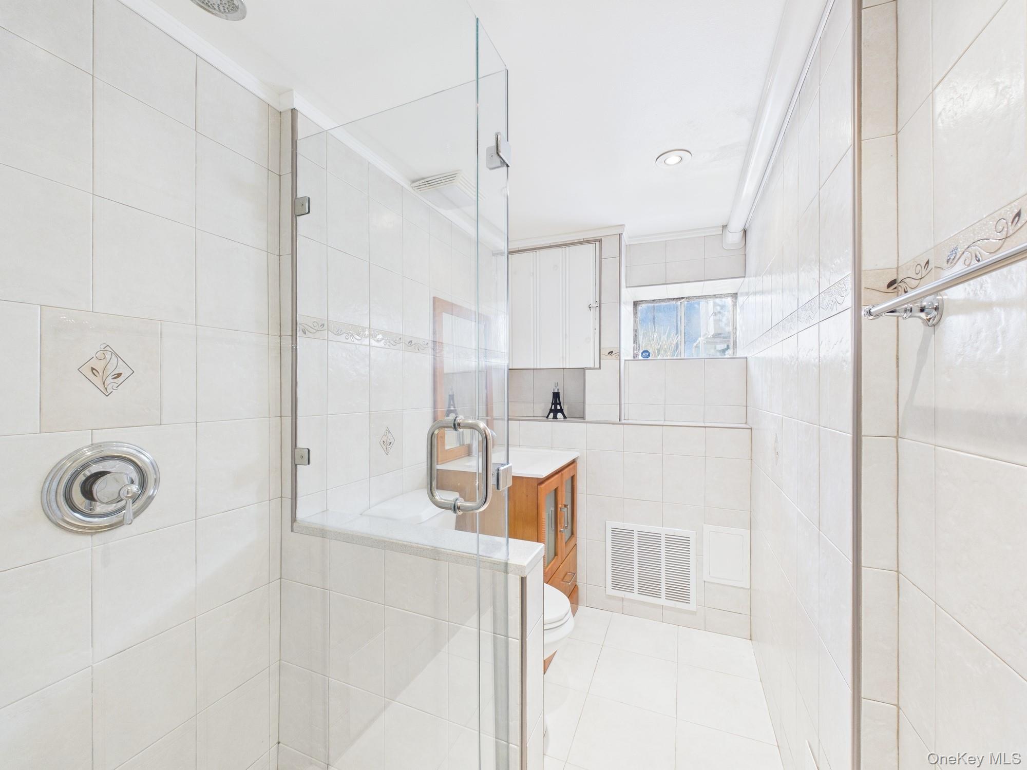 7 Avondale Road Yonkers Yonkers, NY 10710