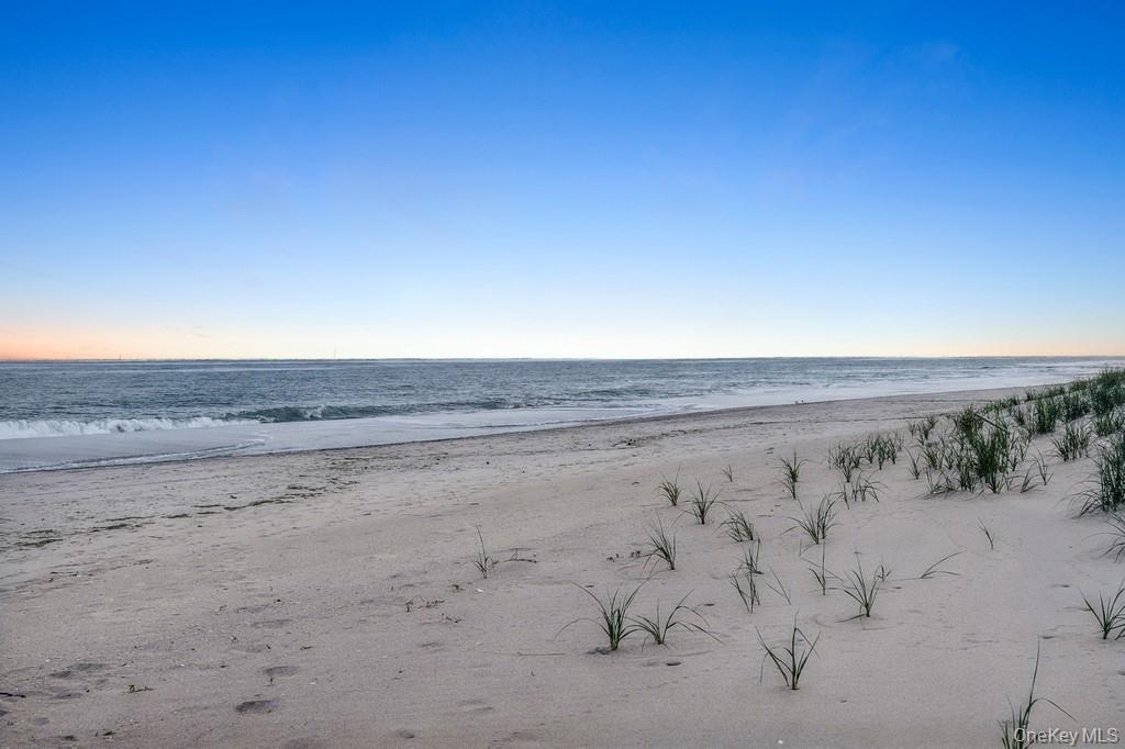 281 Dune Road 2-A Westhampton Beach Westhampton Beach, NY 11978