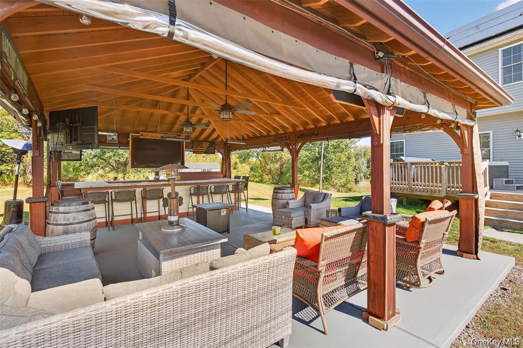 2 Harcourt Cosman Drive Out of NYC Newburgh, NY 12550