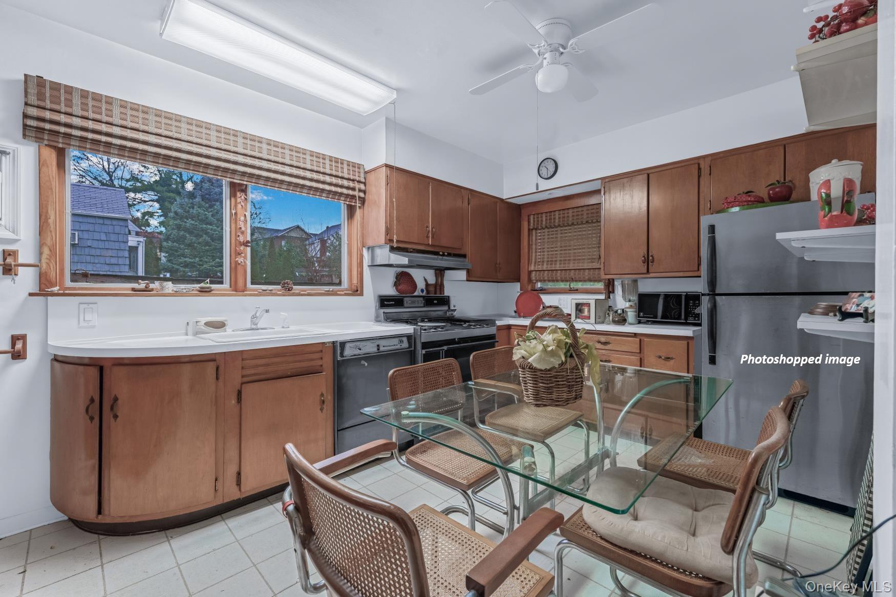 331 Richmond Road Douglaston Douglaston, NY 11363