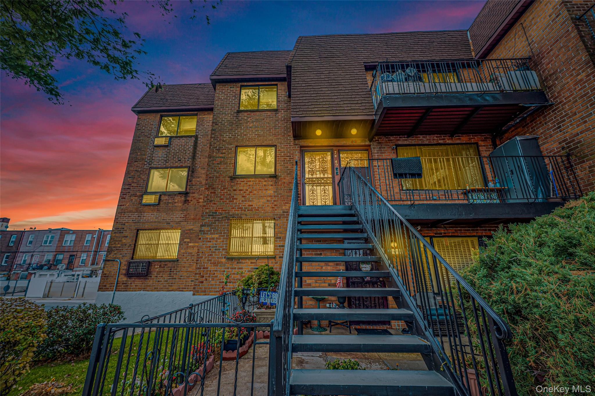 7449 Calamus Avenue 51 Elmhurst Elmhurst, NY 11373