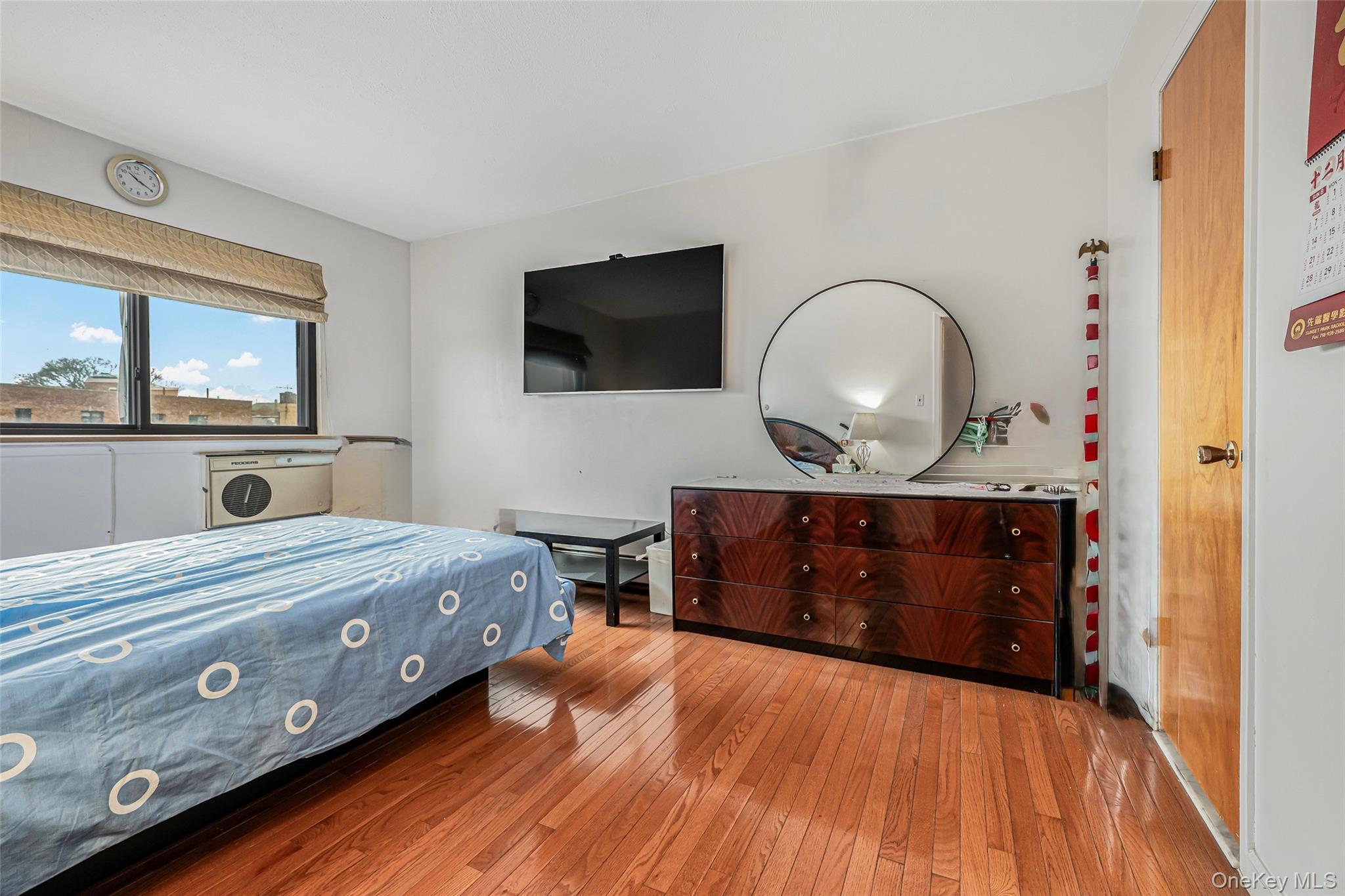 7449 Calamus Avenue 51 Elmhurst Elmhurst, NY 11373