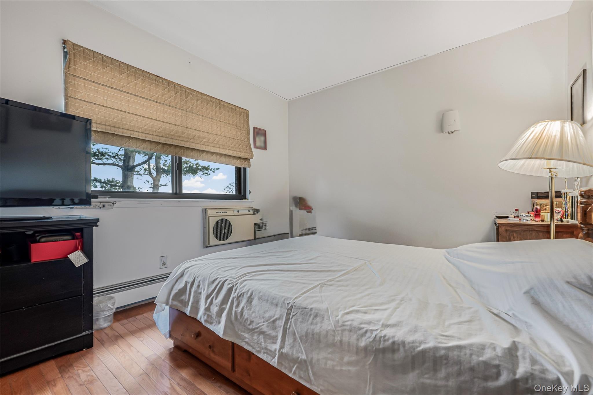 7449 Calamus Avenue 51 Elmhurst Elmhurst, NY 11373