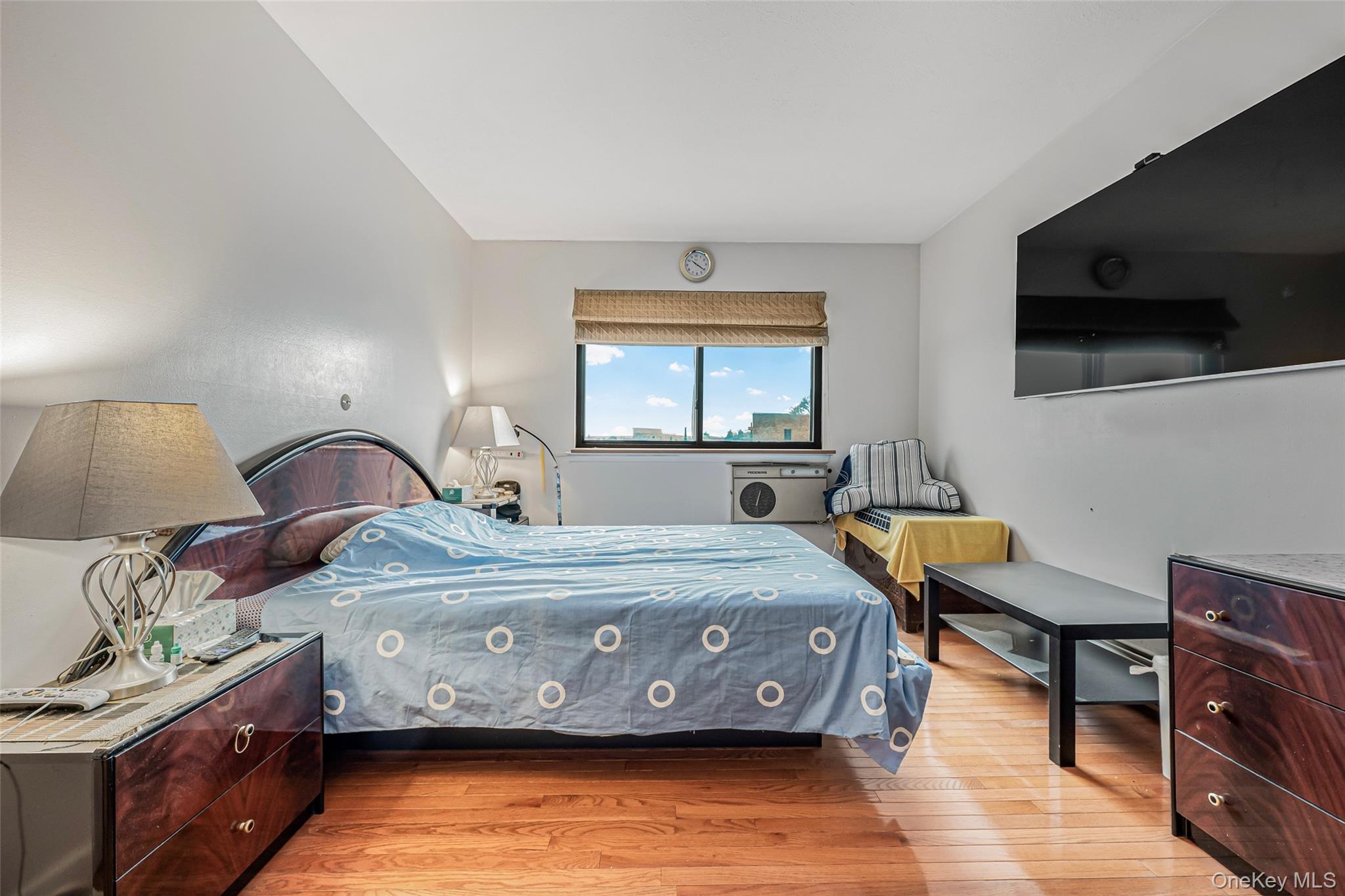 7449 Calamus Avenue 51 Elmhurst Elmhurst, NY 11373