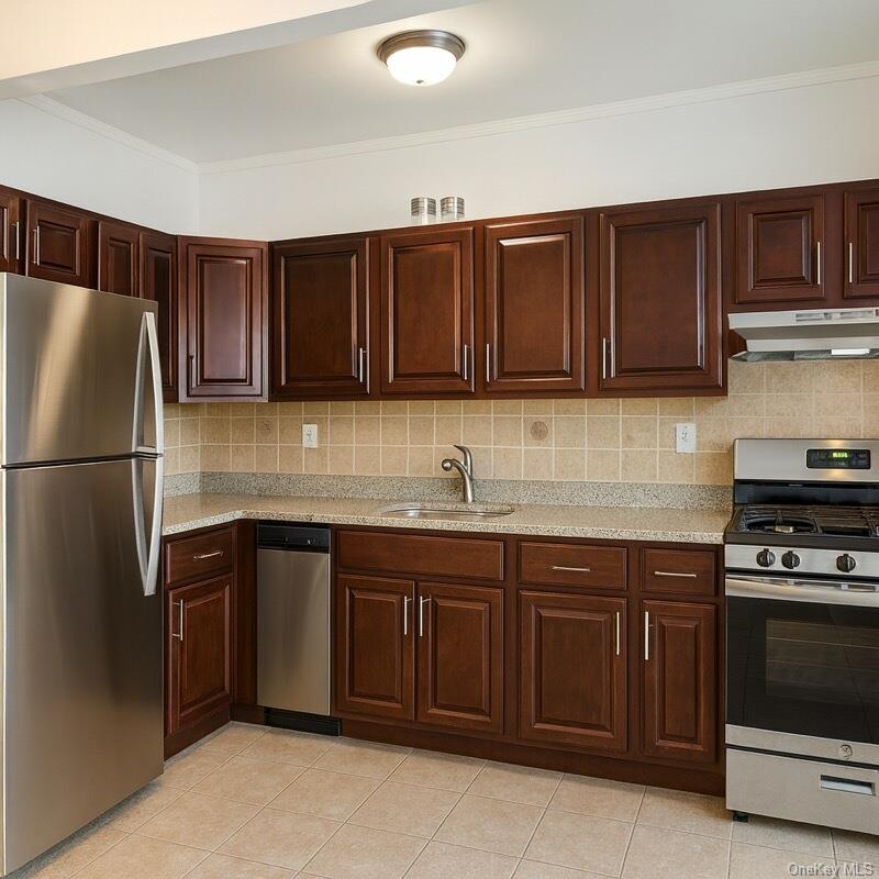 1333 Chisholm Street Bronx, NY 10459