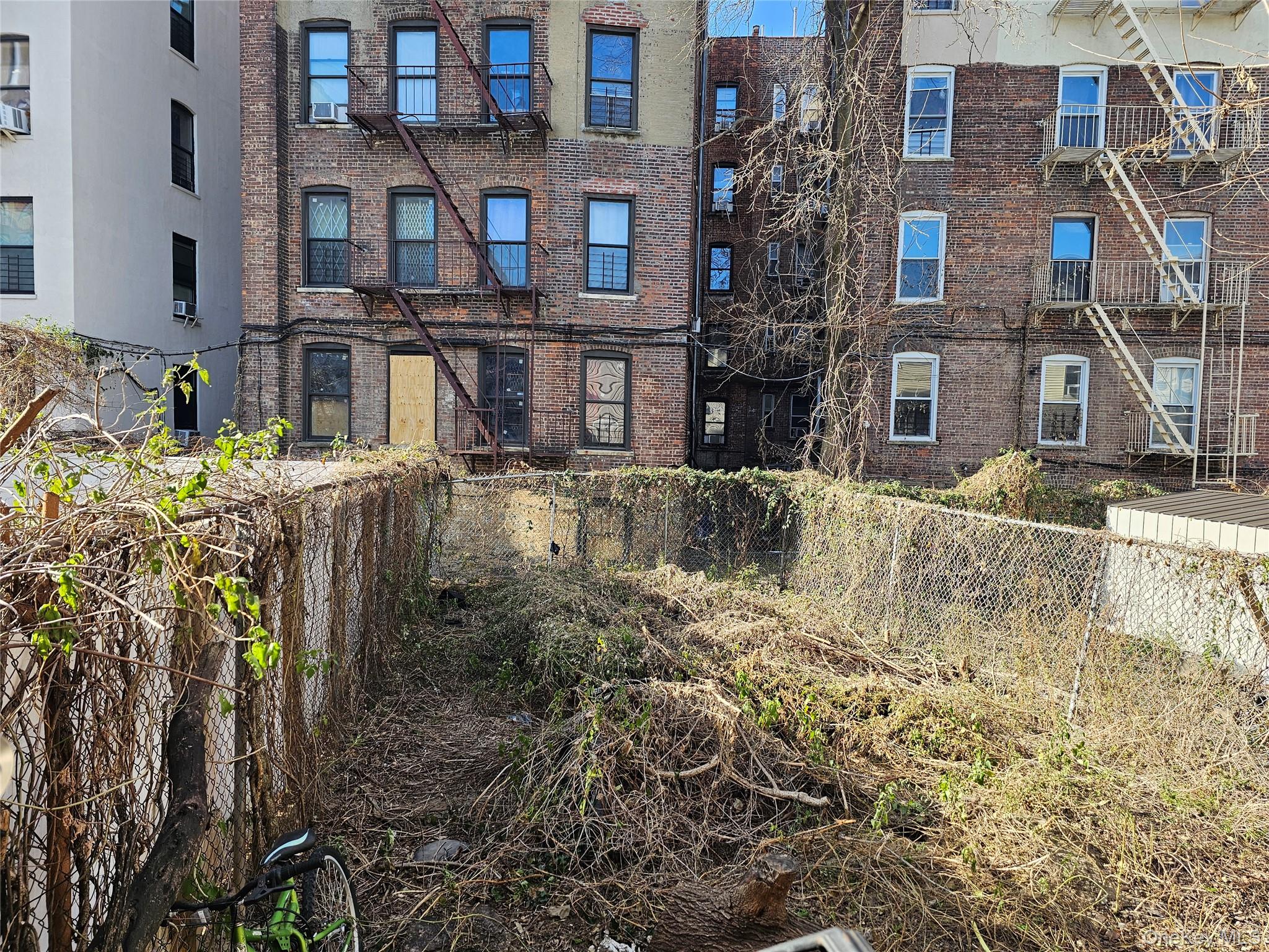 1333 Chisholm Street Bronx, NY 10459