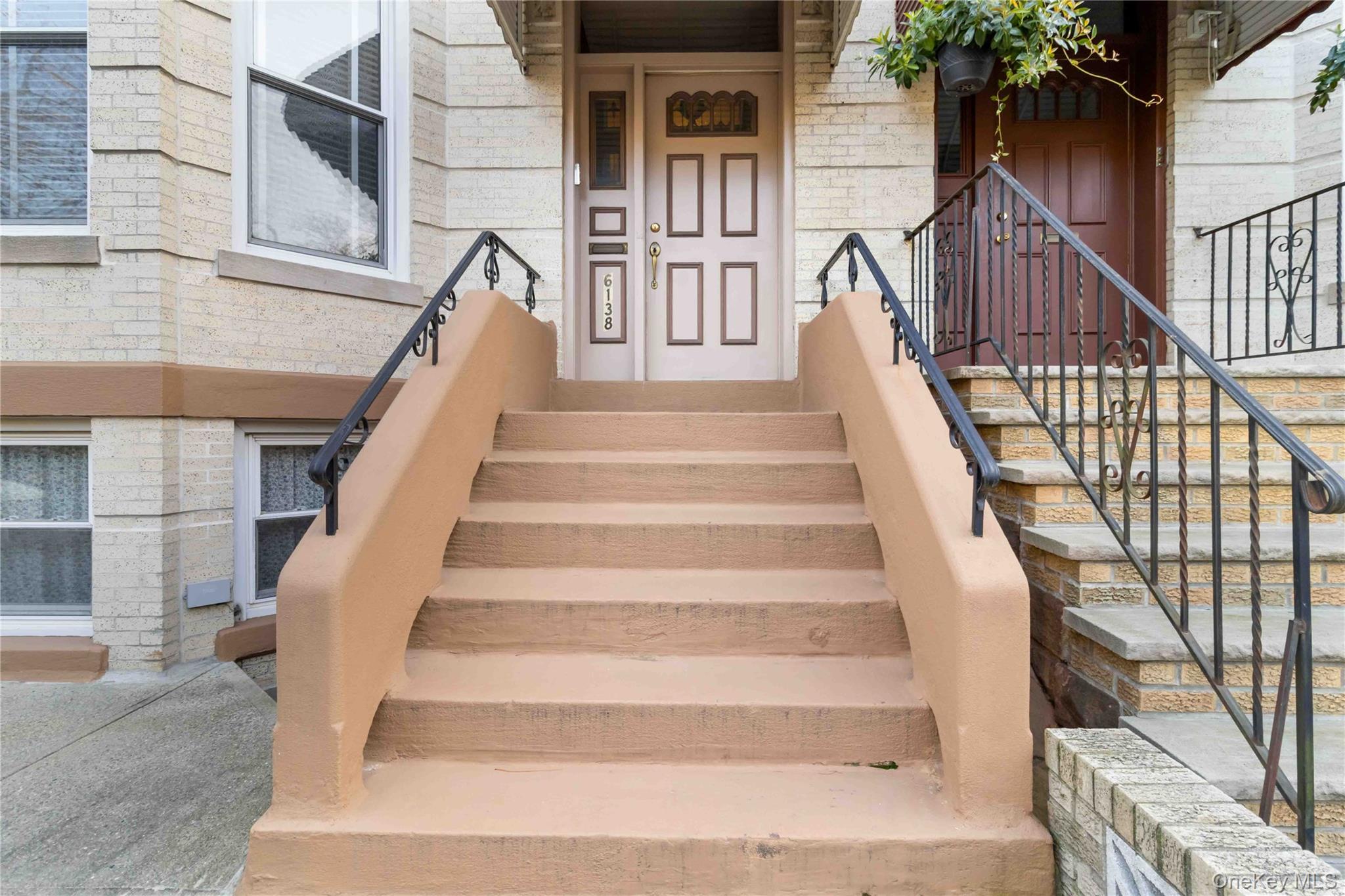 6138 Linden Street Ridgewood Ridgewood, NY 11385