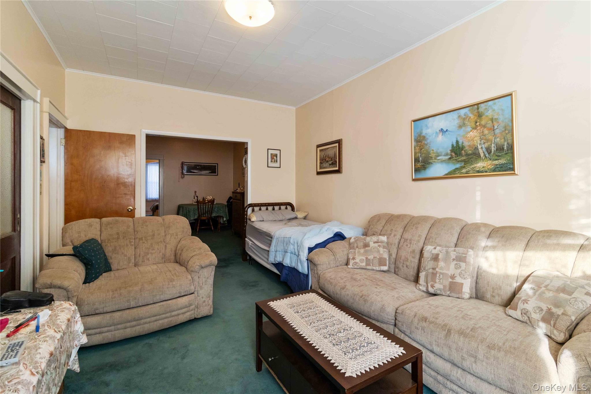 6138 Linden Street Ridgewood Ridgewood, NY 11385