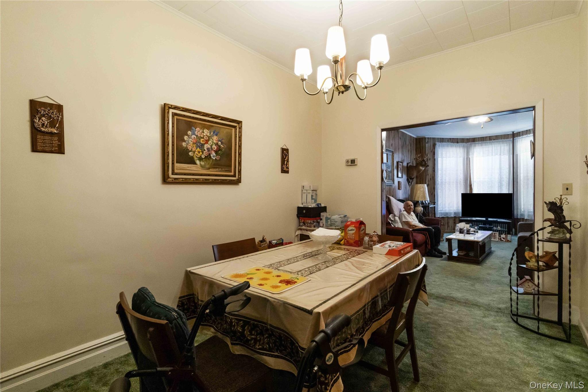 6138 Linden Street Ridgewood Ridgewood, NY 11385