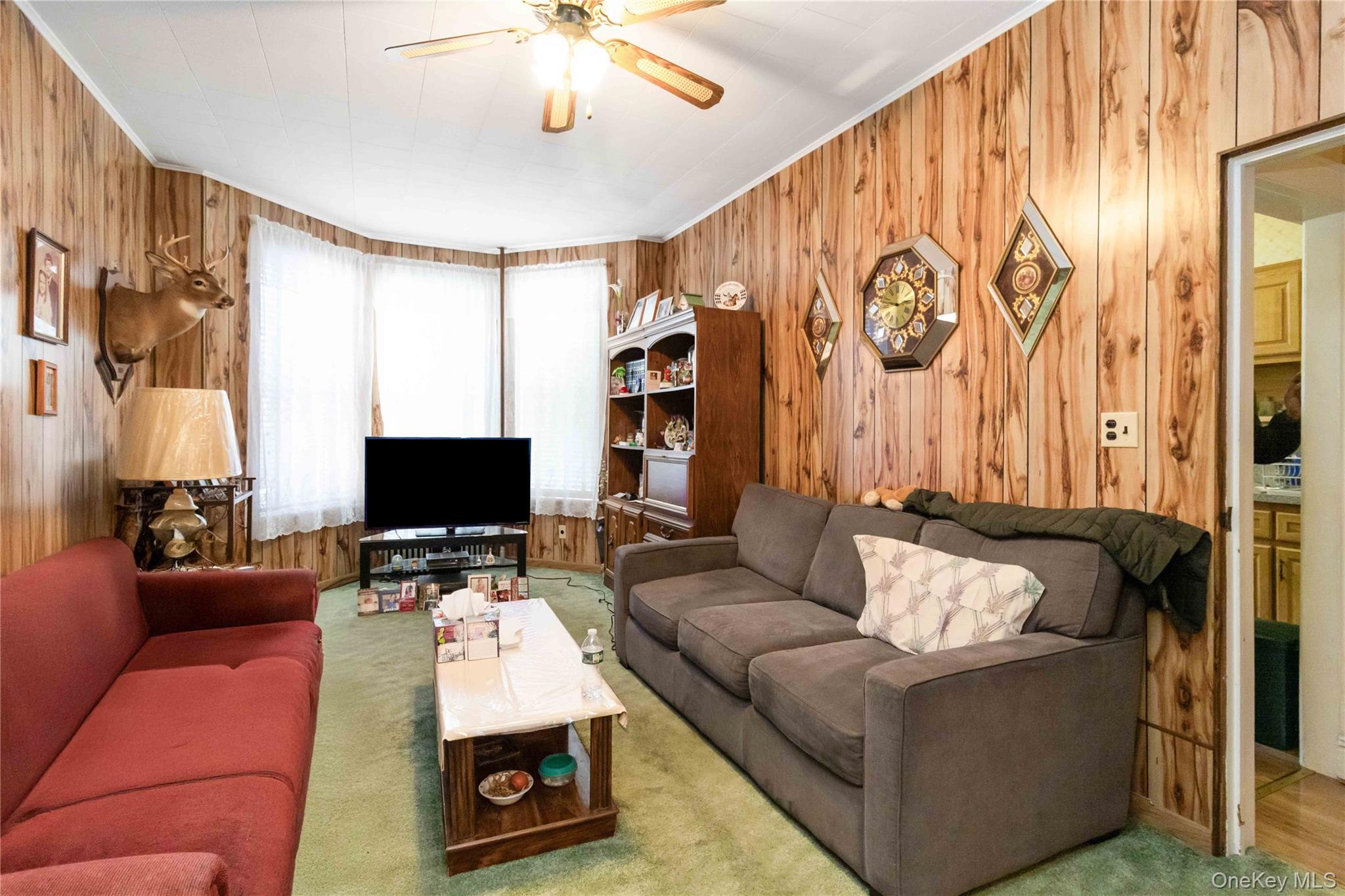 6138 Linden Street Ridgewood Ridgewood, NY 11385